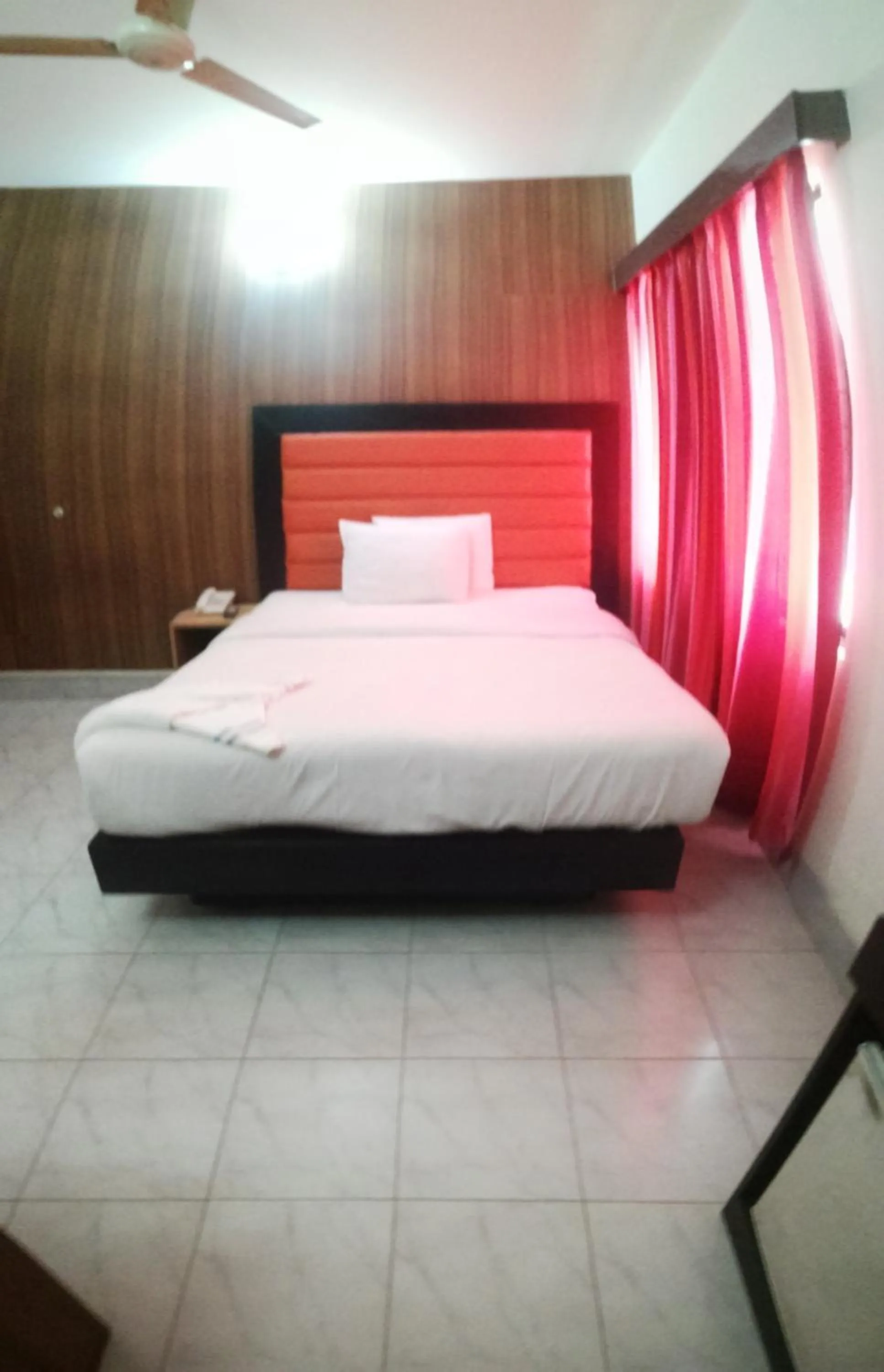 Bed in Hotel Skylink