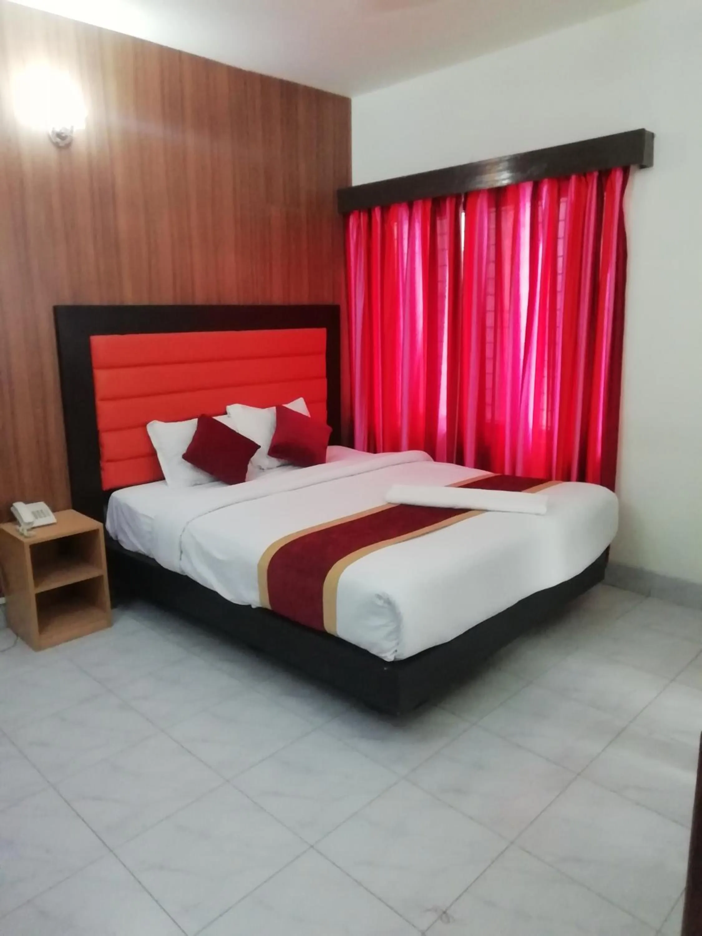 Bed in Hotel Skylink