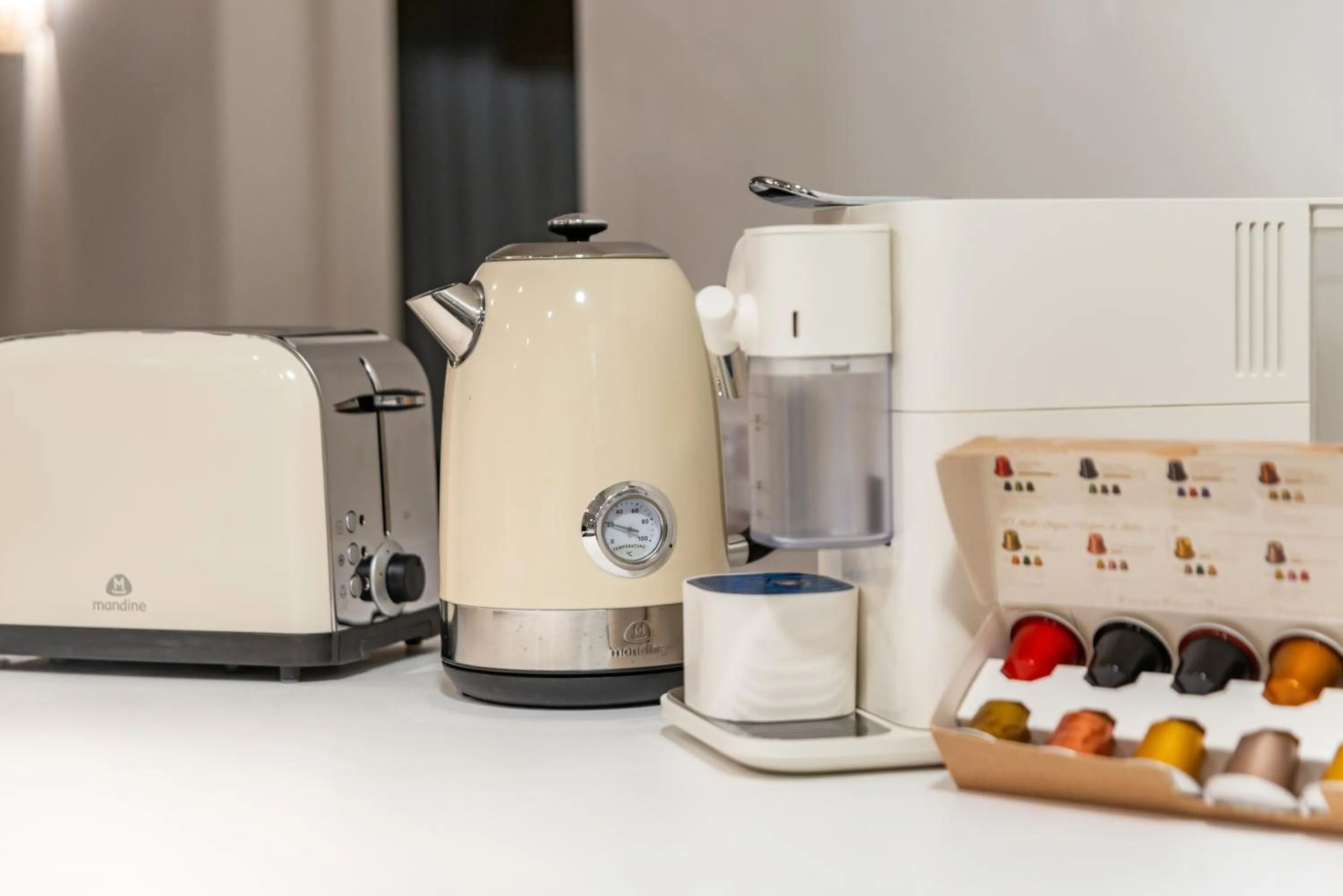 Coffee/tea facilities in Gran piso en Puerto deportivo Marina Palamós IDEAL FAMILIAS