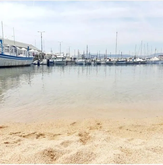 Beach in Gran piso en Puerto deportivo Marina Palamós IDEAL FAMILIAS