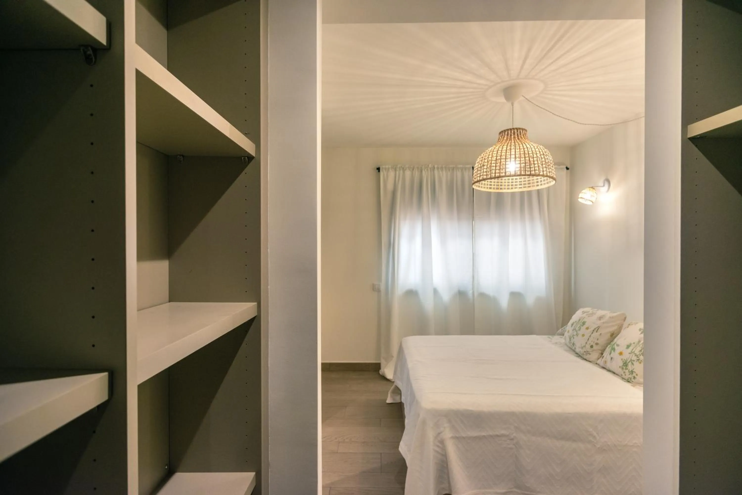 Bedroom, Bed in Gran piso en Puerto deportivo Marina Palamós IDEAL FAMILIAS