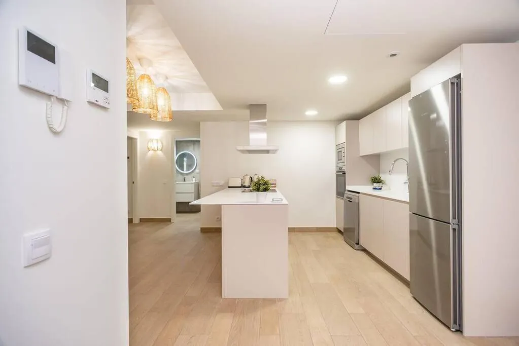 Kitchen or kitchenette in Gran piso en Puerto deportivo Marina Palamós IDEAL FAMILIAS