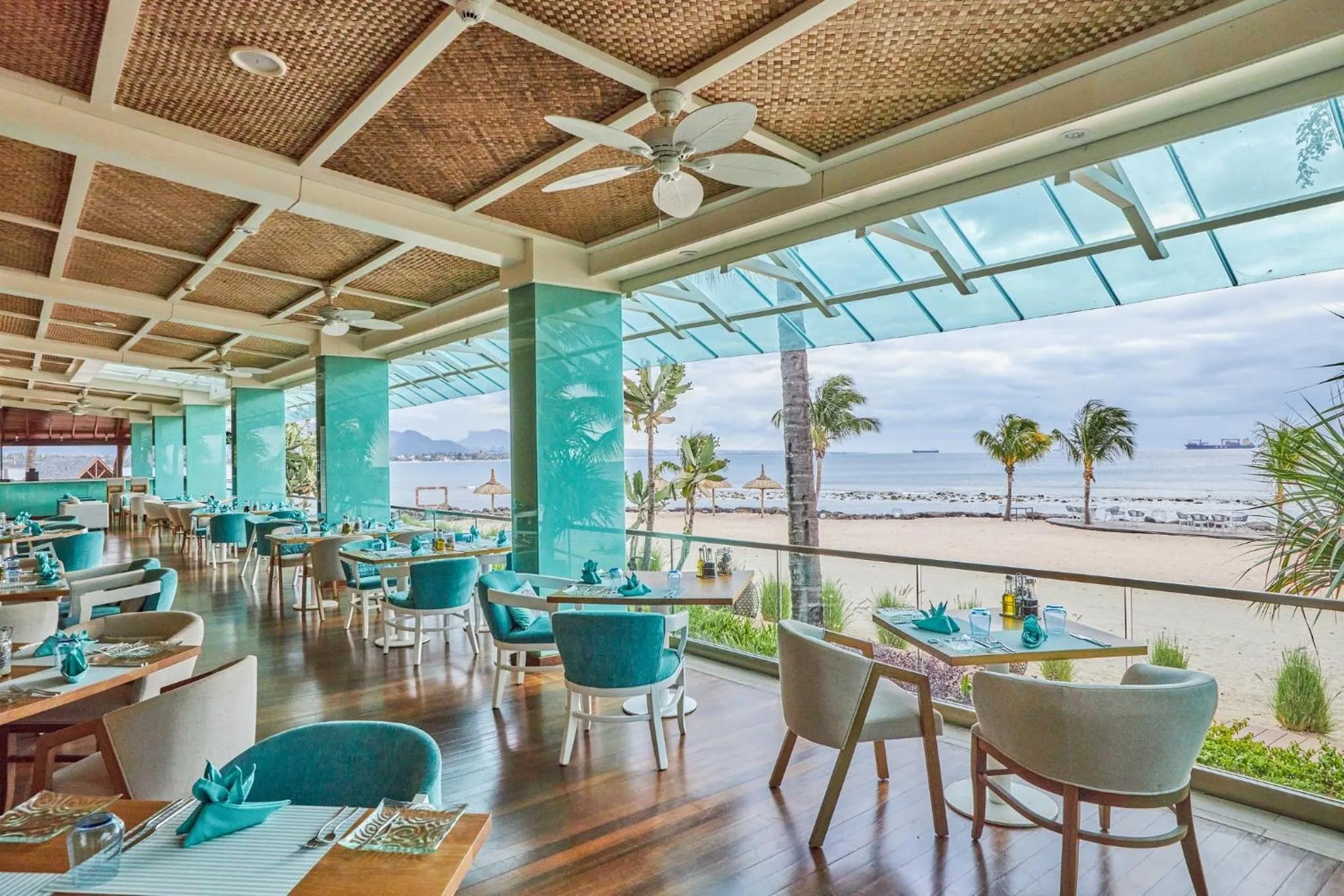 Restaurant/places to eat in InterContinental Mauritius Resort Balaclava Fort by IHG