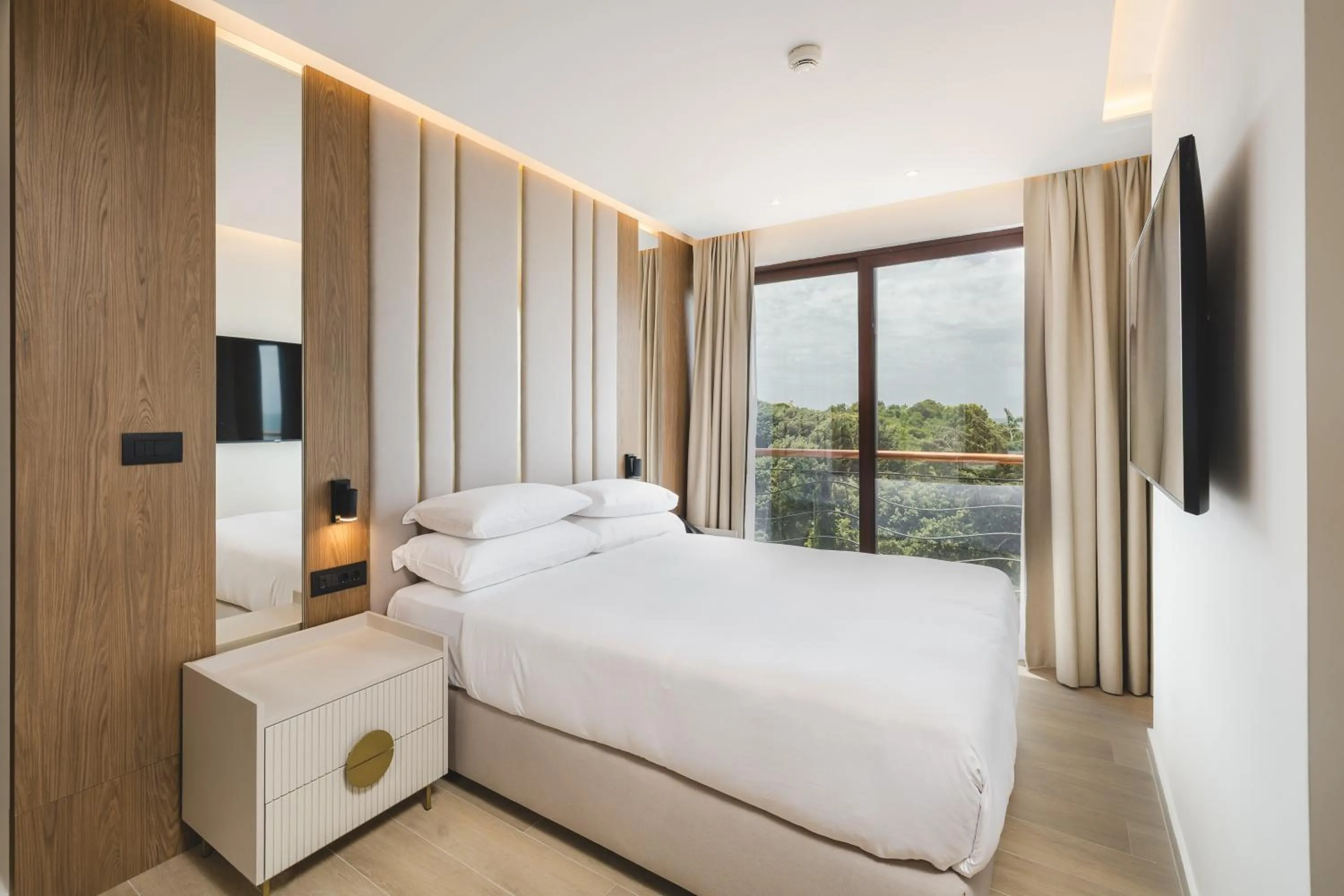 Bed in Radisson Resort Ruza Vjetrova