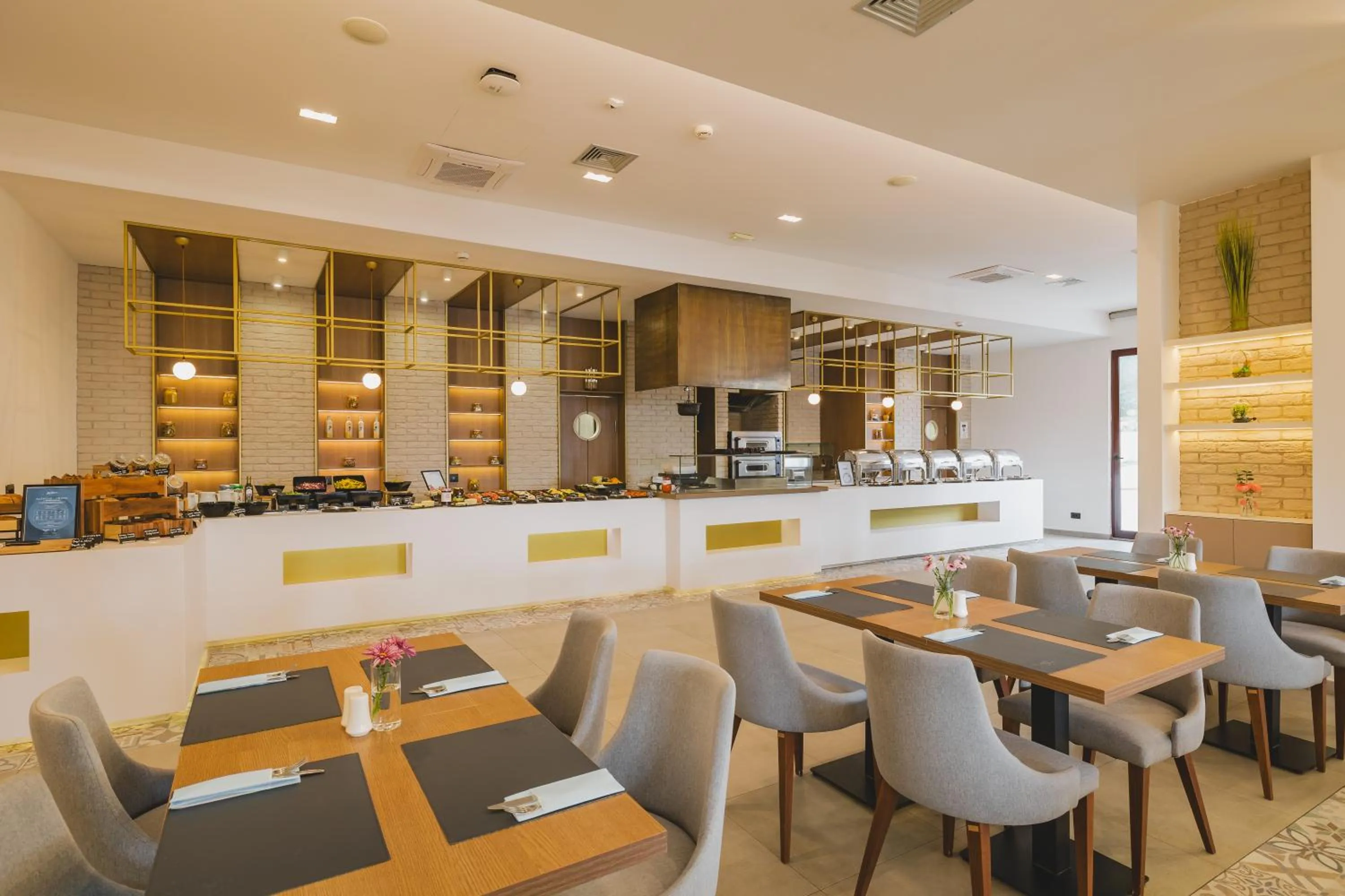 Restaurant/places to eat in Radisson Resort Ruza Vjetrova