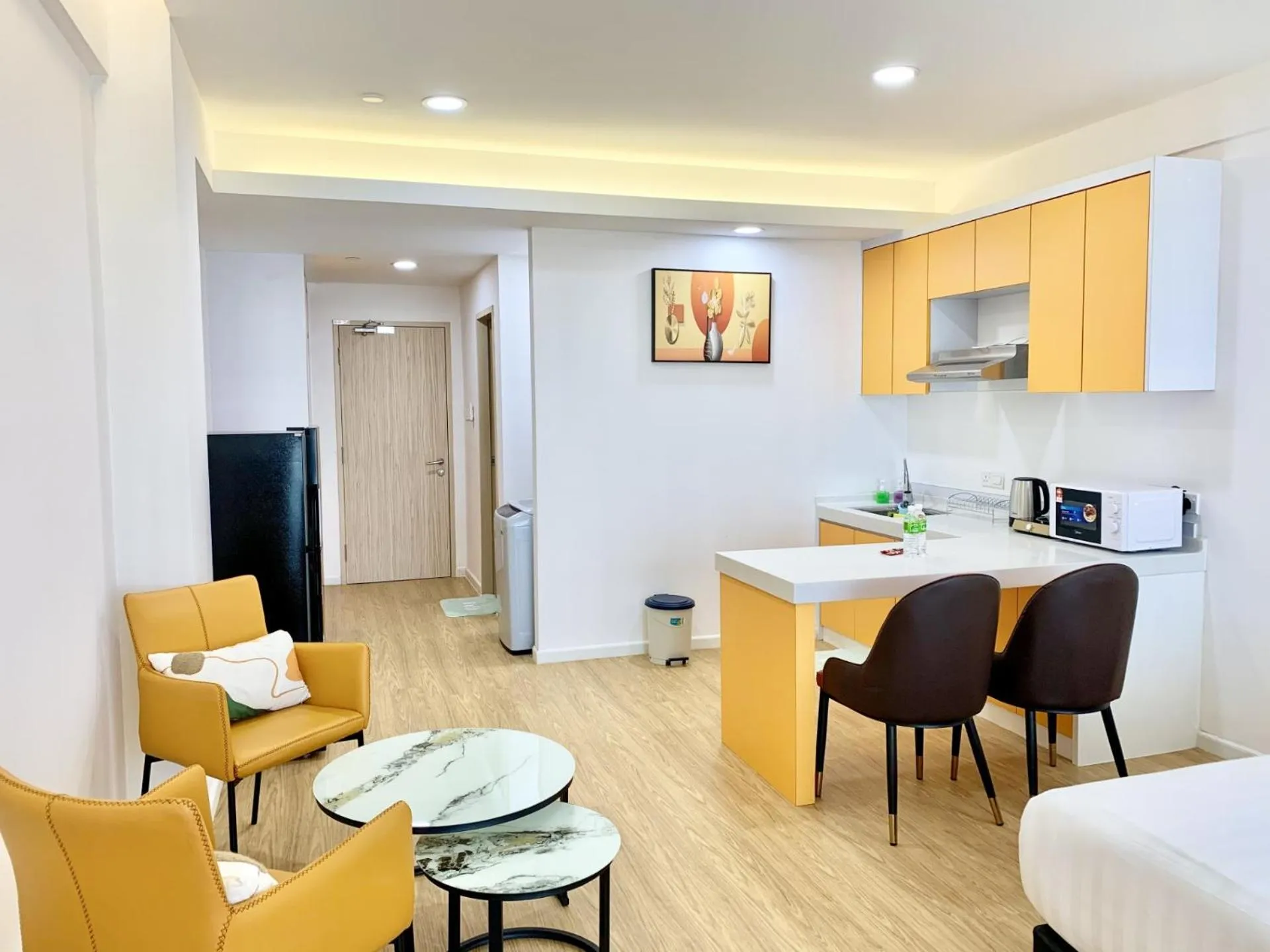 Kitchen or kitchenette in Deco Home @ Aru Suites