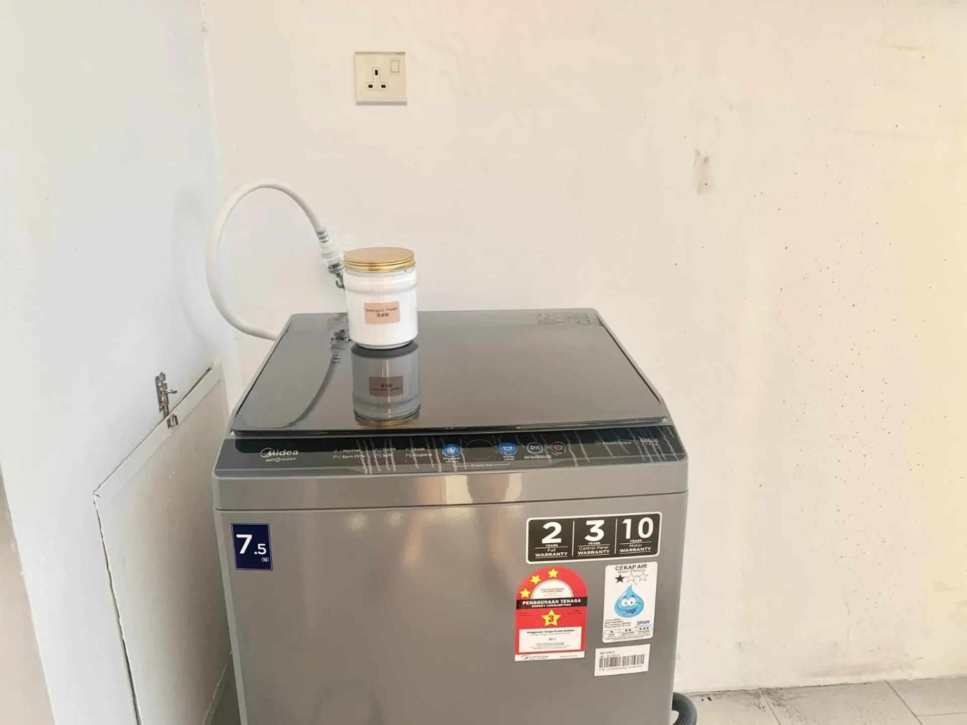 washing machine in Deco Home @ Aru Suites