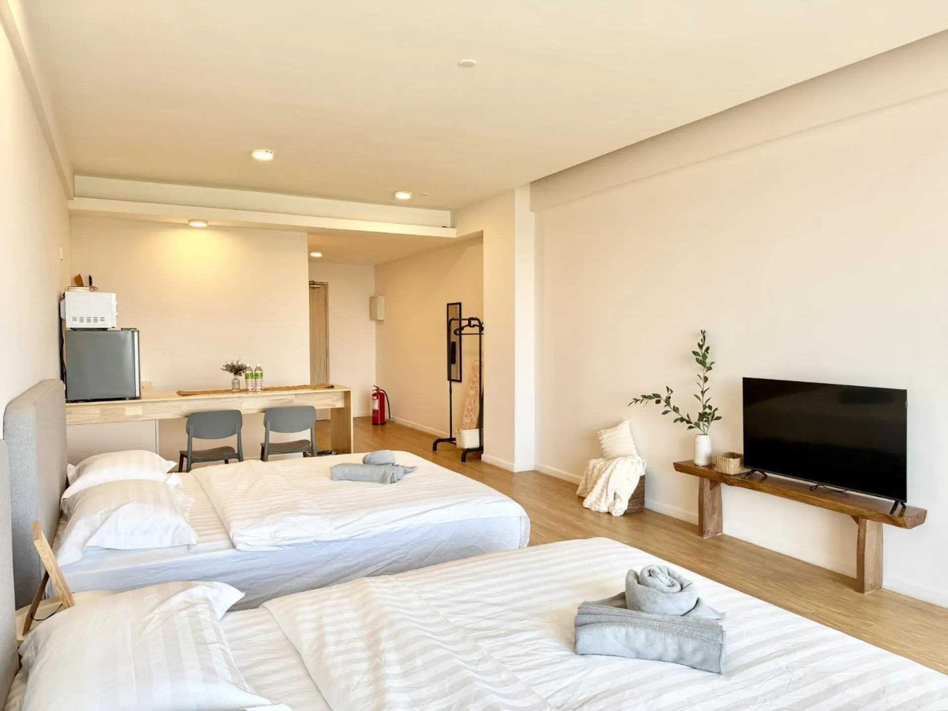 Bedroom, Bed in Deco Home @ Aru Suites