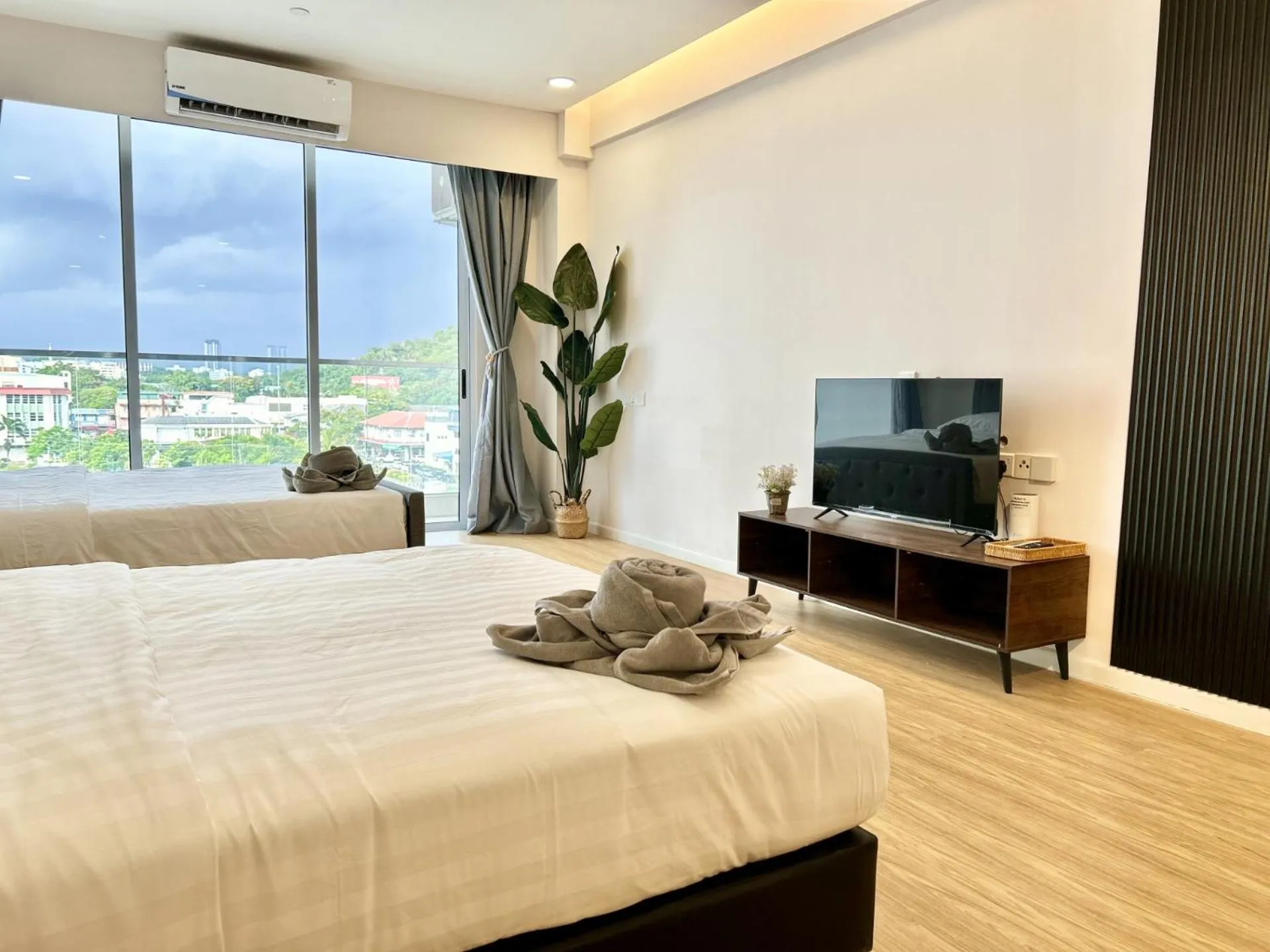 Bedroom, Bed in Deco Home @ Aru Suites