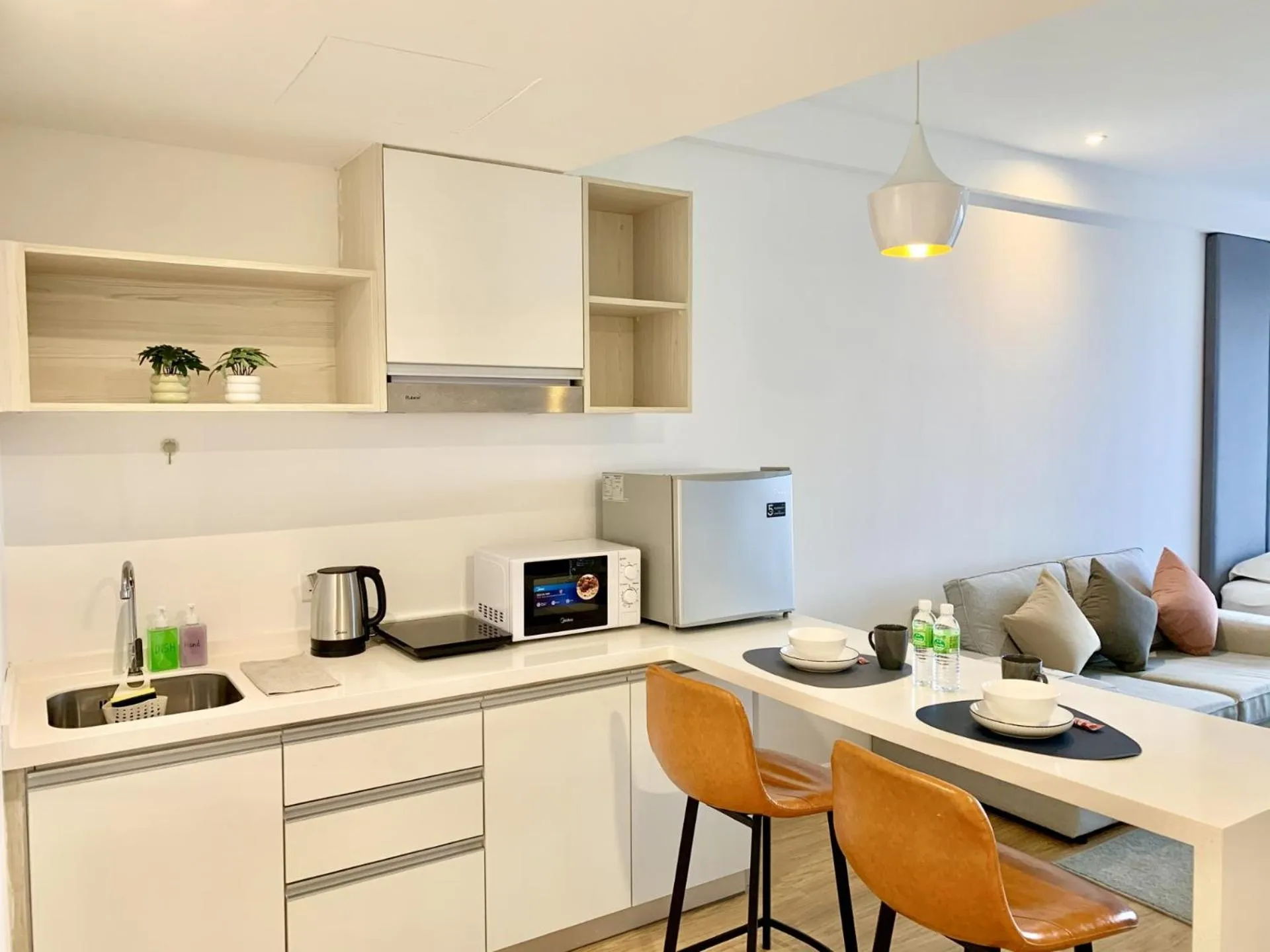 Kitchen or kitchenette in Deco Home @ Aru Suites