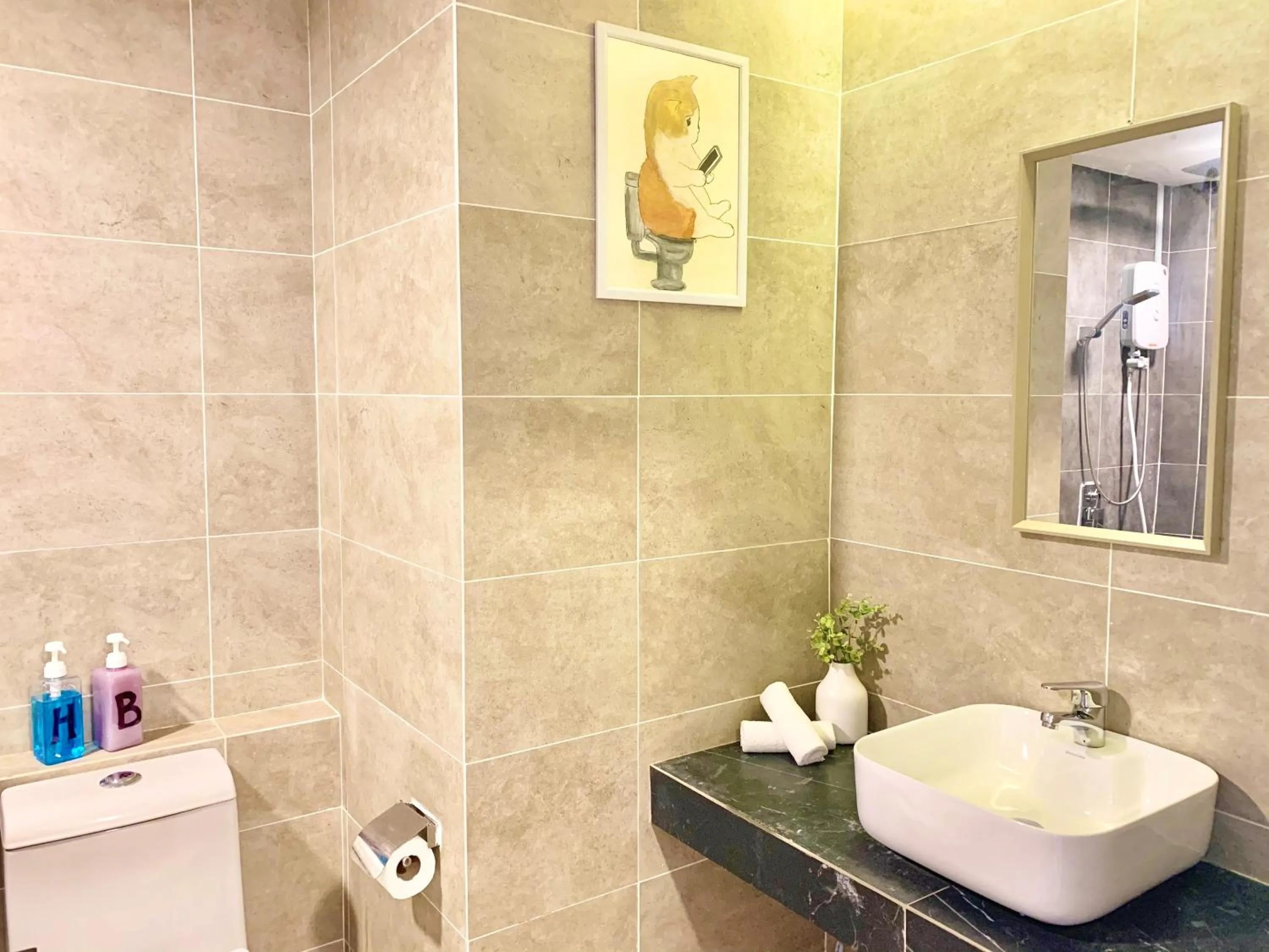 Bathroom in Deco Home @ Aru Suites