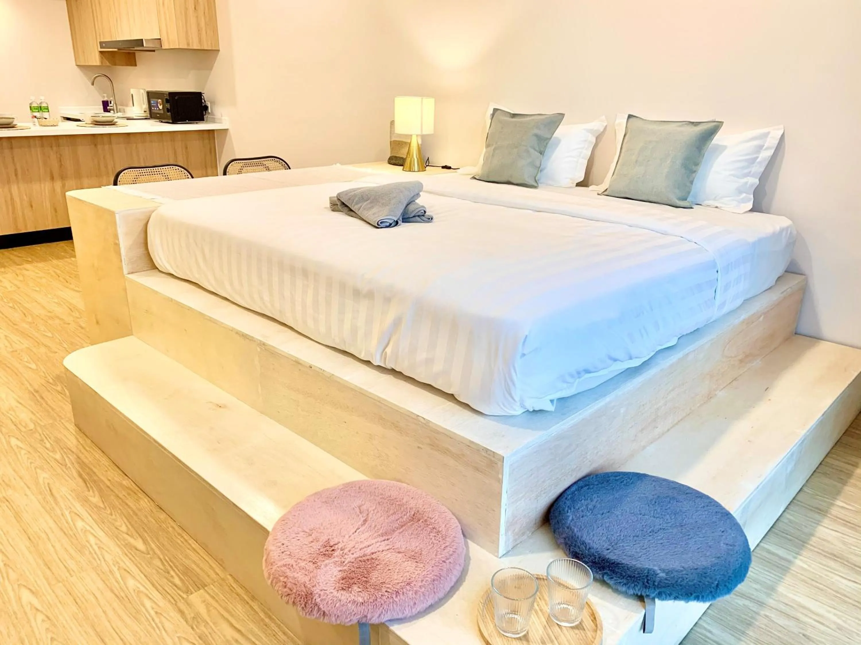 Bed in Deco Home @ Aru Suites