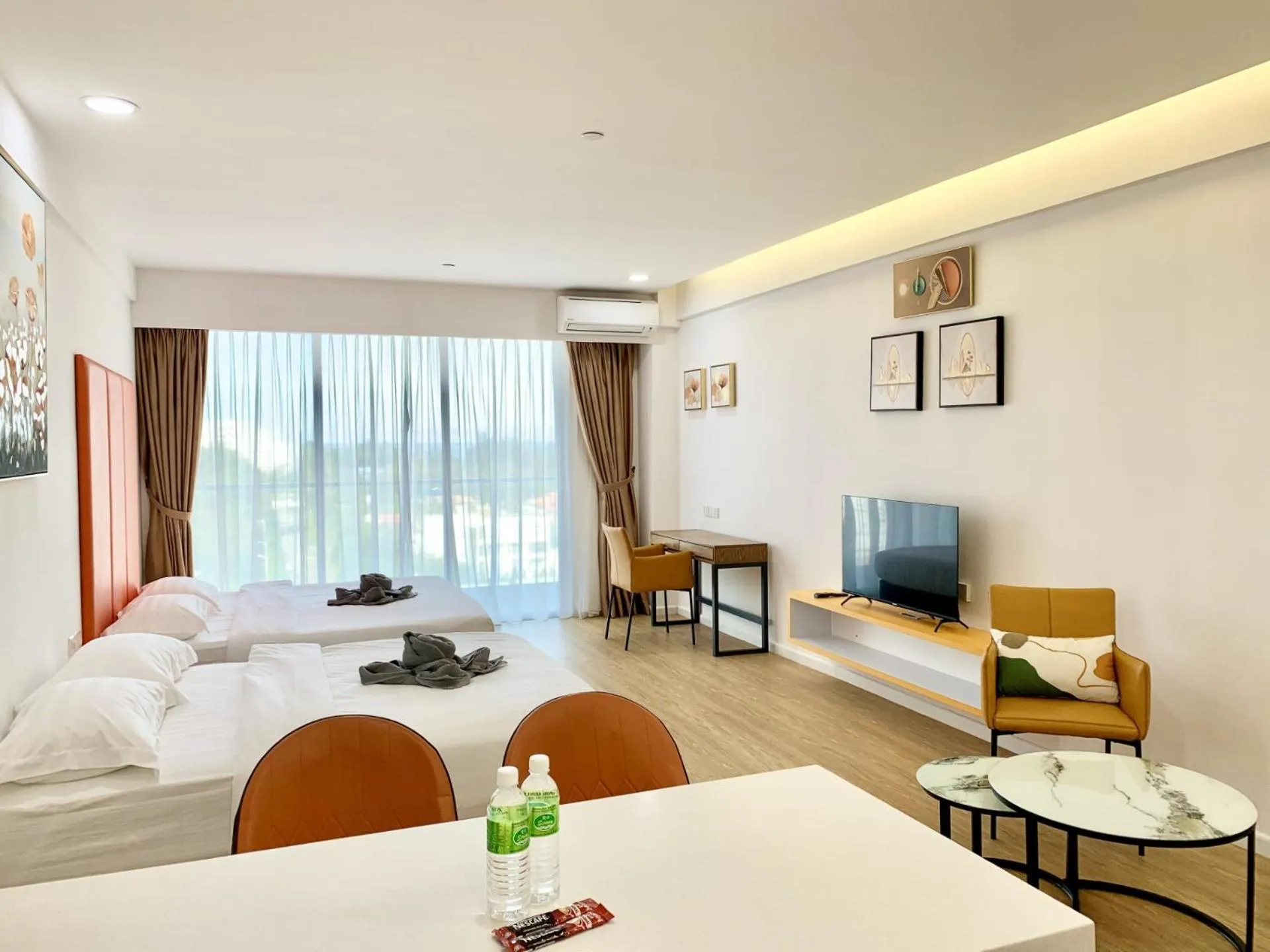 TV and multimedia, Bed in Deco Home @ Aru Suites