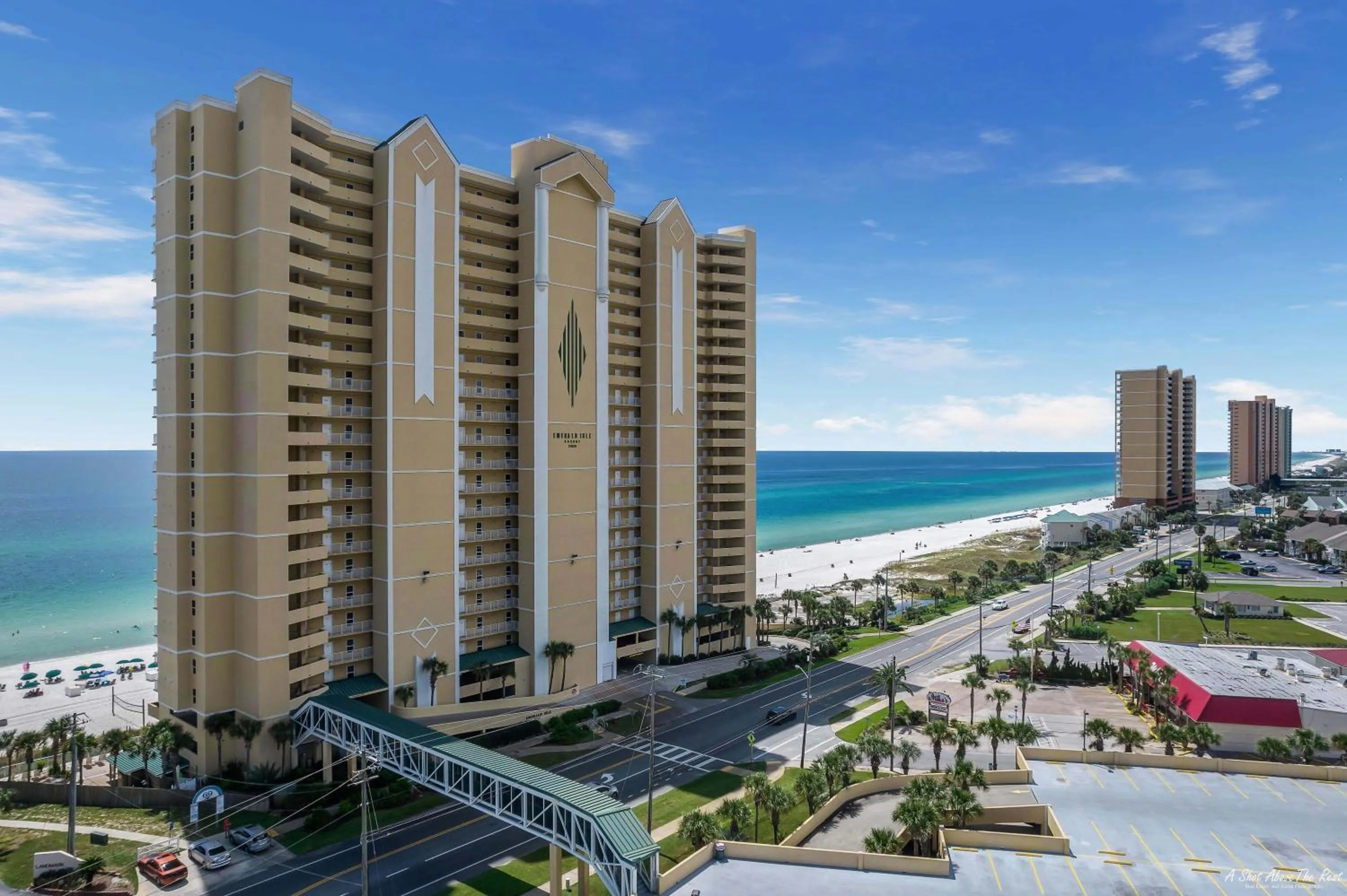 Emerald Isle Beach Resort by Sand Seeker Vacations