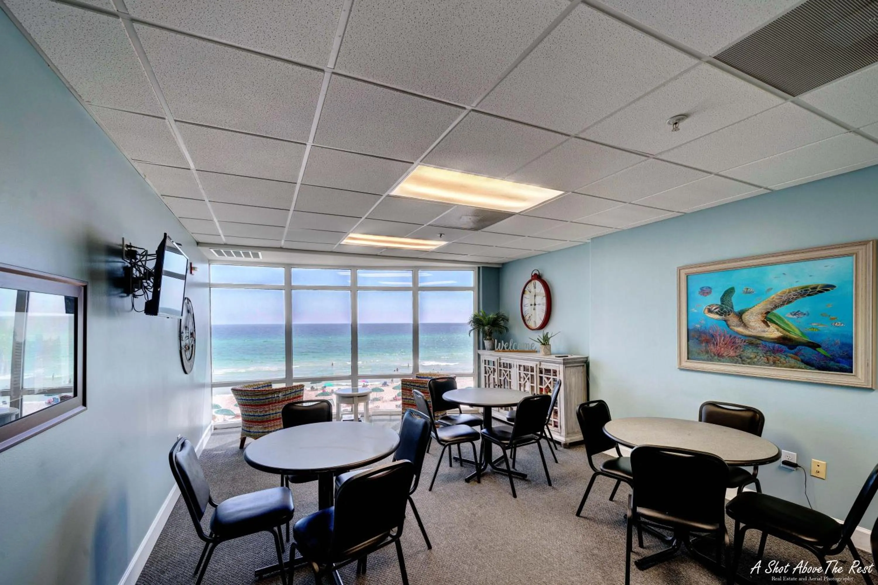 Emerald Isle Beach Resort by Sand Seeker Vacations