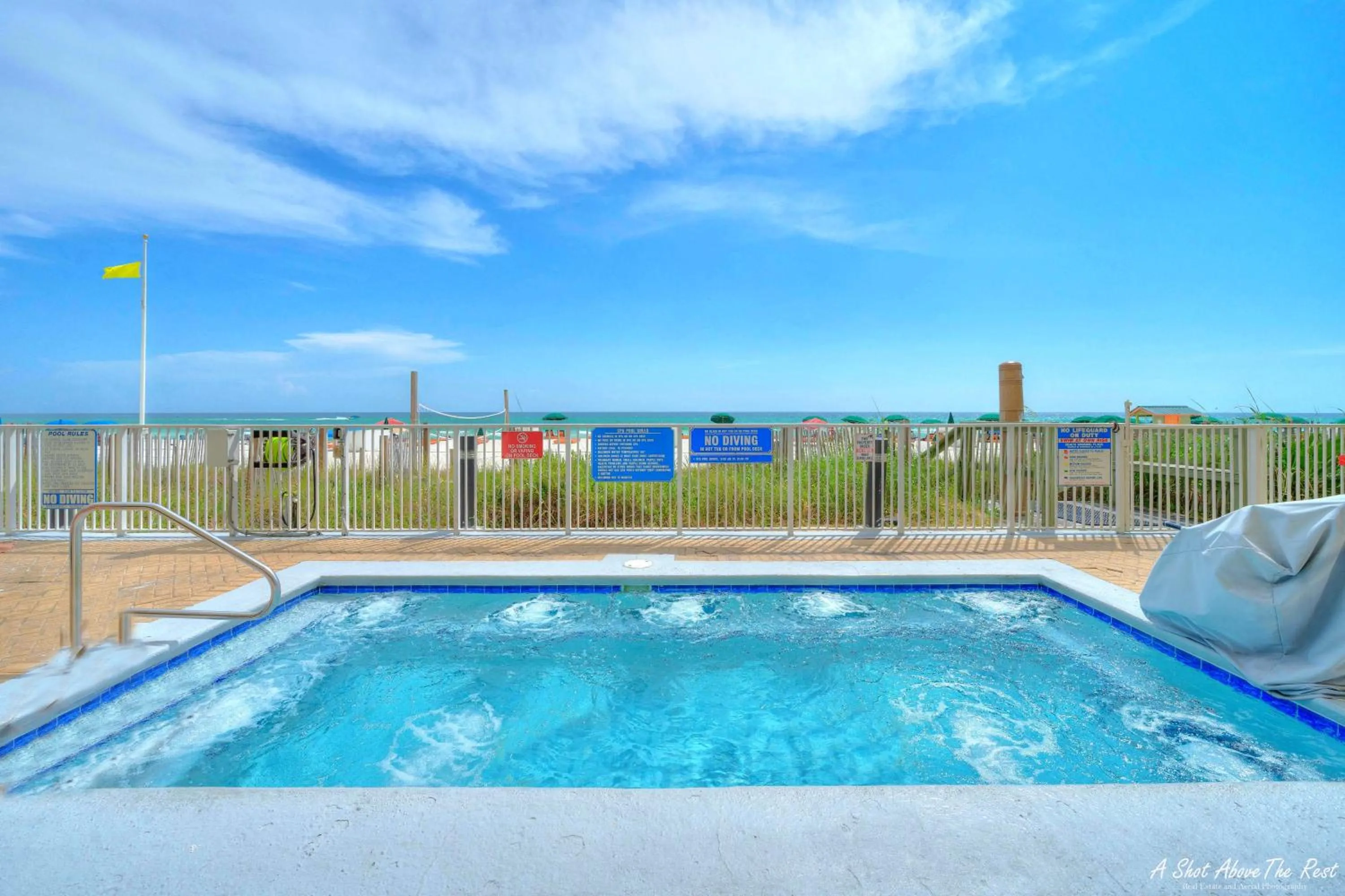 Emerald Isle Beach Resort by Sand Seeker Vacations