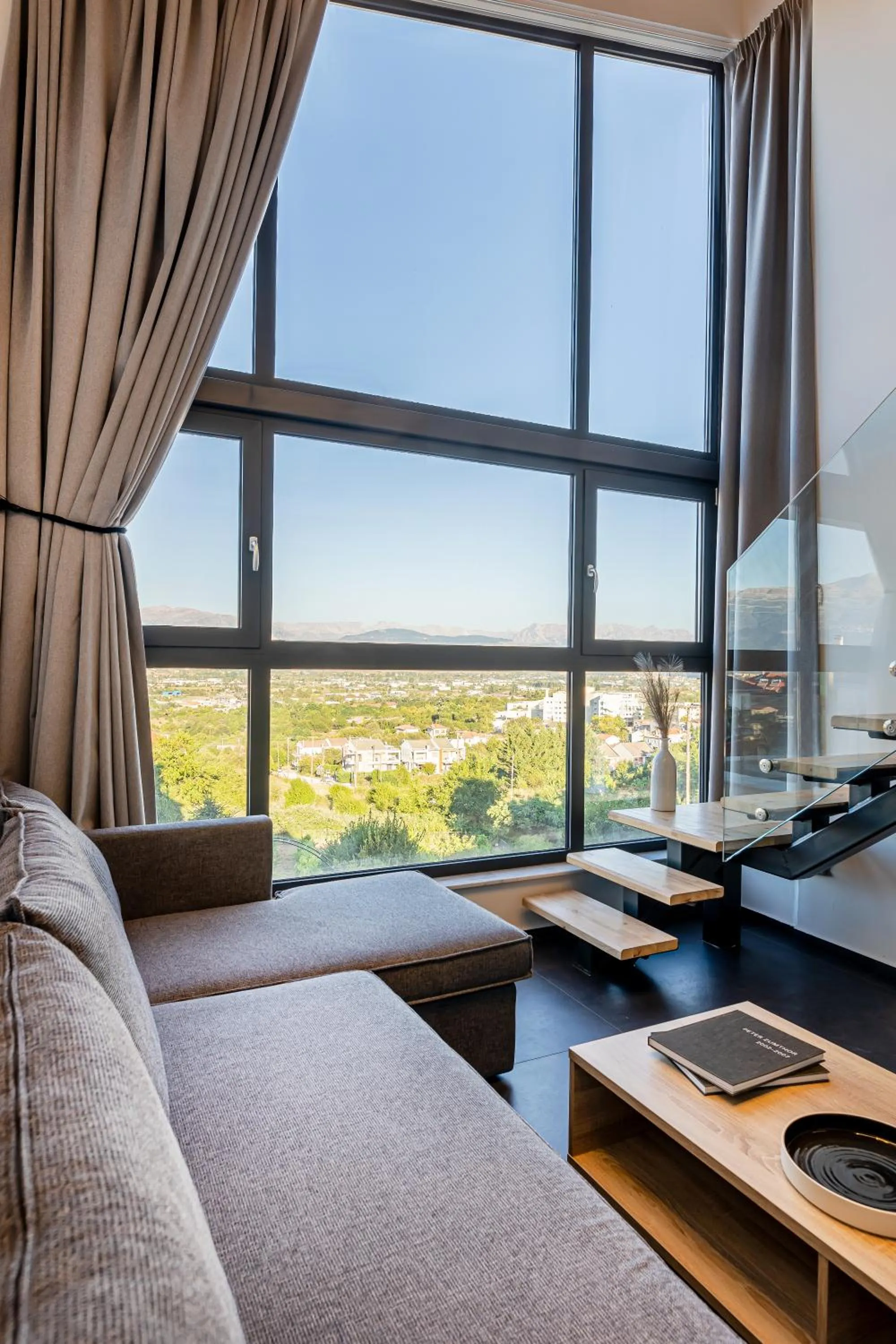 Living room in CITY HILL Luxury Apartments