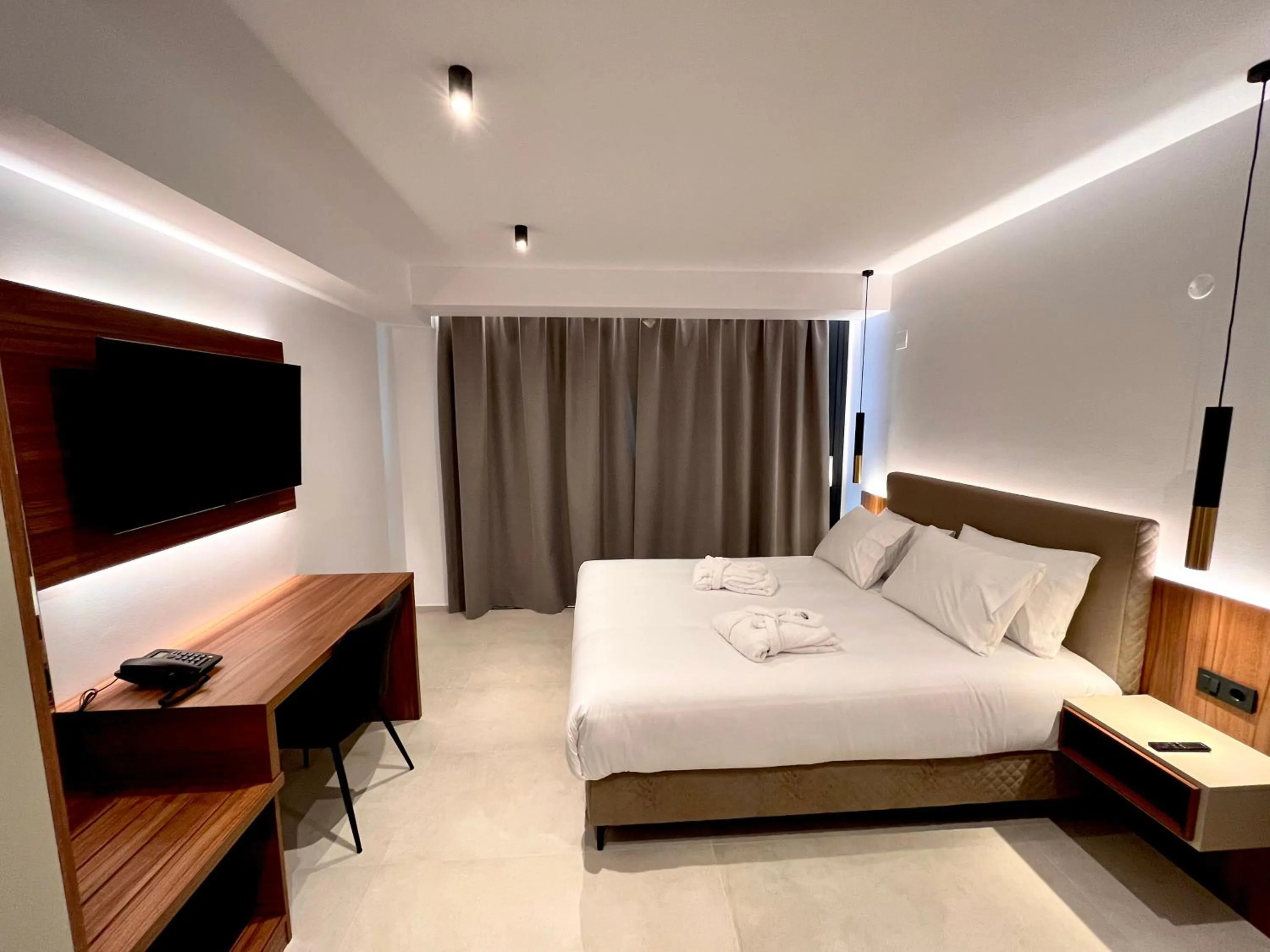 Photo of the whole room, Bed in CITY HILL Luxury Apartments