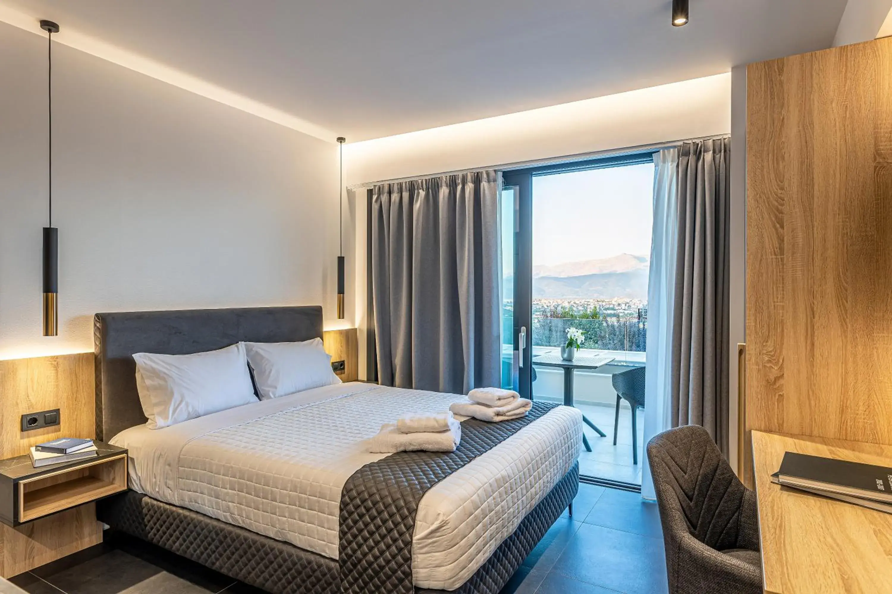 Deluxe Apartment in CITY HILL Luxury Apartments Deluxe Apartment in CITY HILL Luxury Apartments