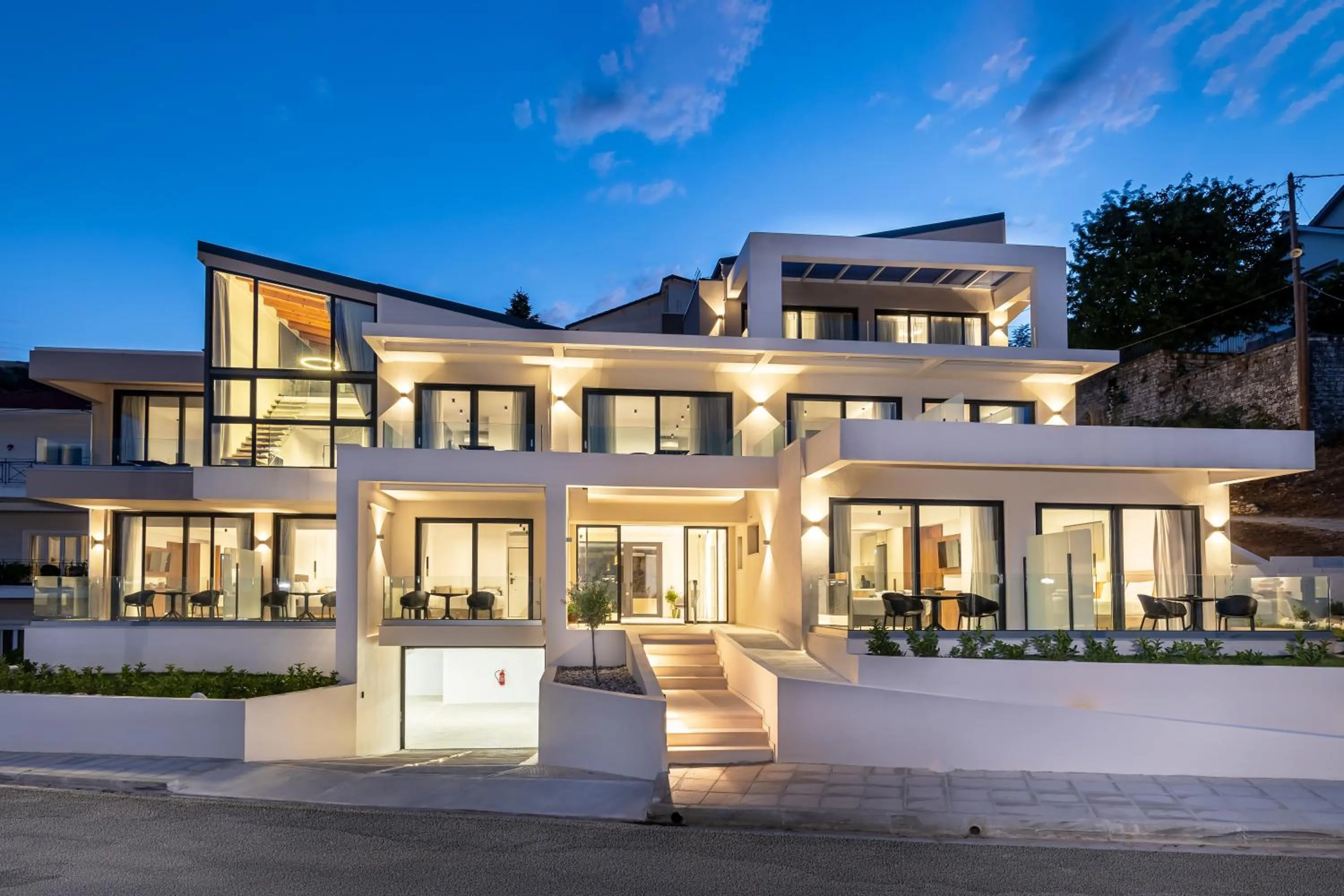 CITY HILL Luxury Apartments