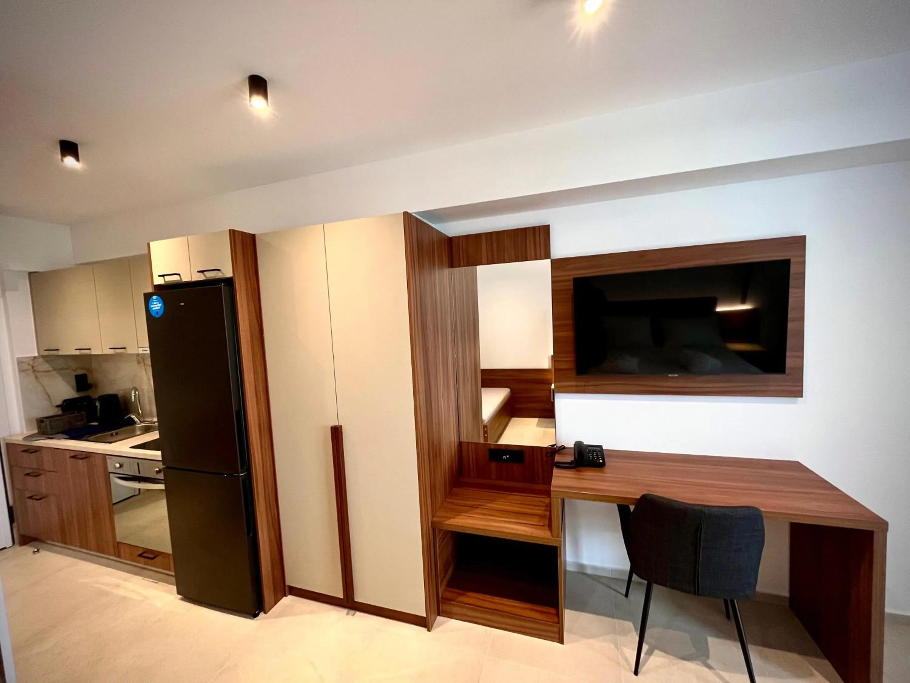 Kitchen or kitchenette in CITY HILL Luxury Apartments