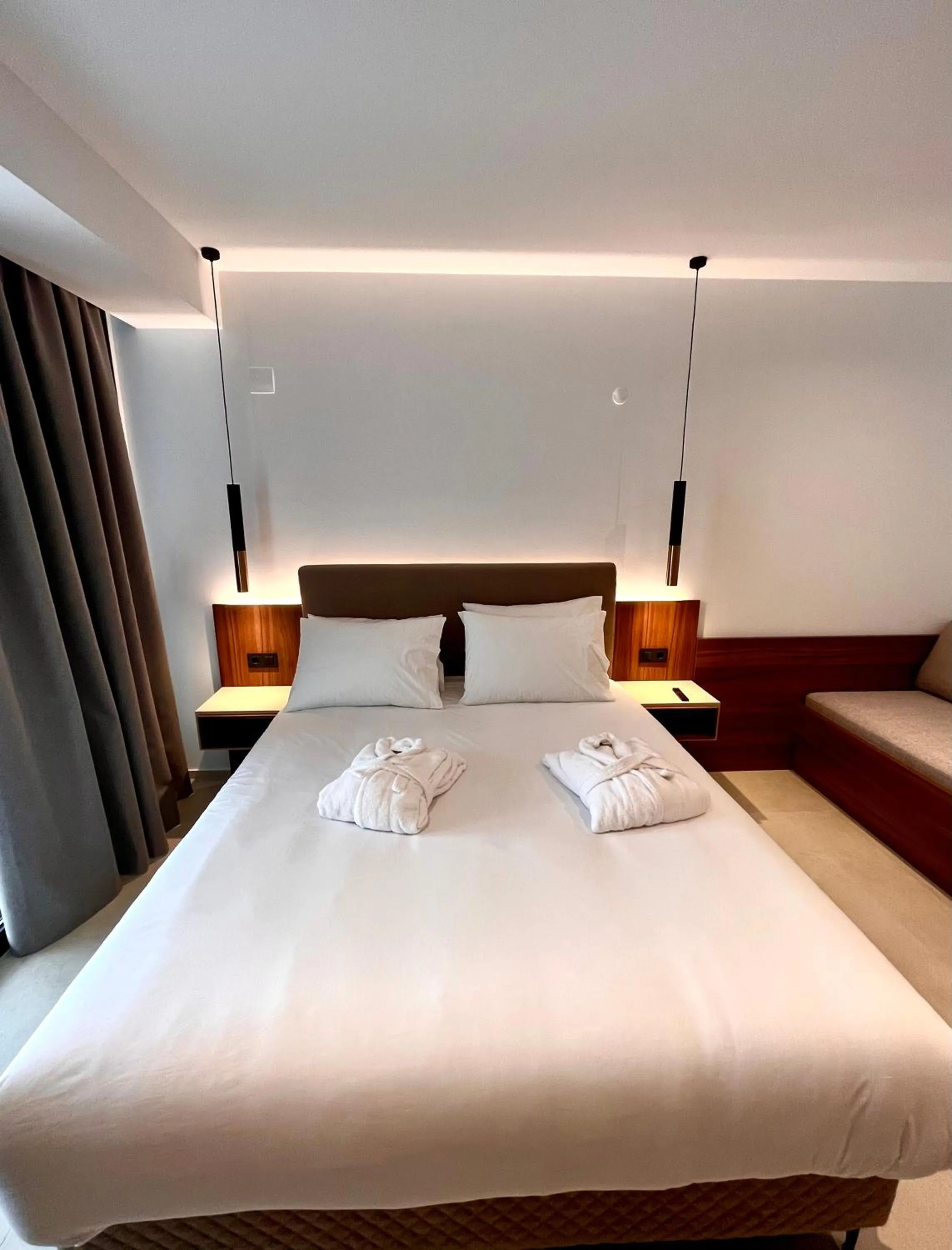 Bed in CITY HILL Luxury Apartments