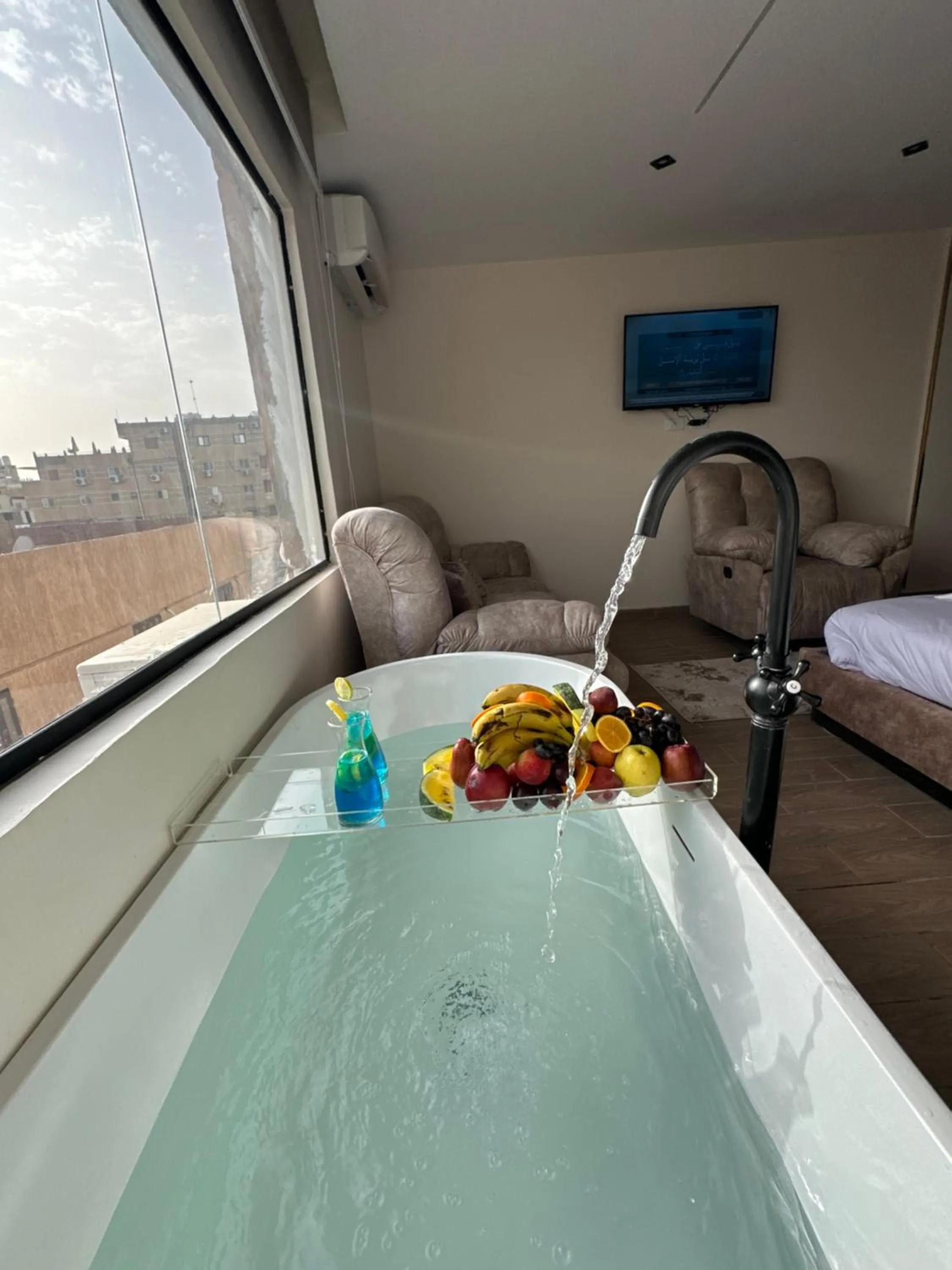 Bed in Crowne Pyramids View inn