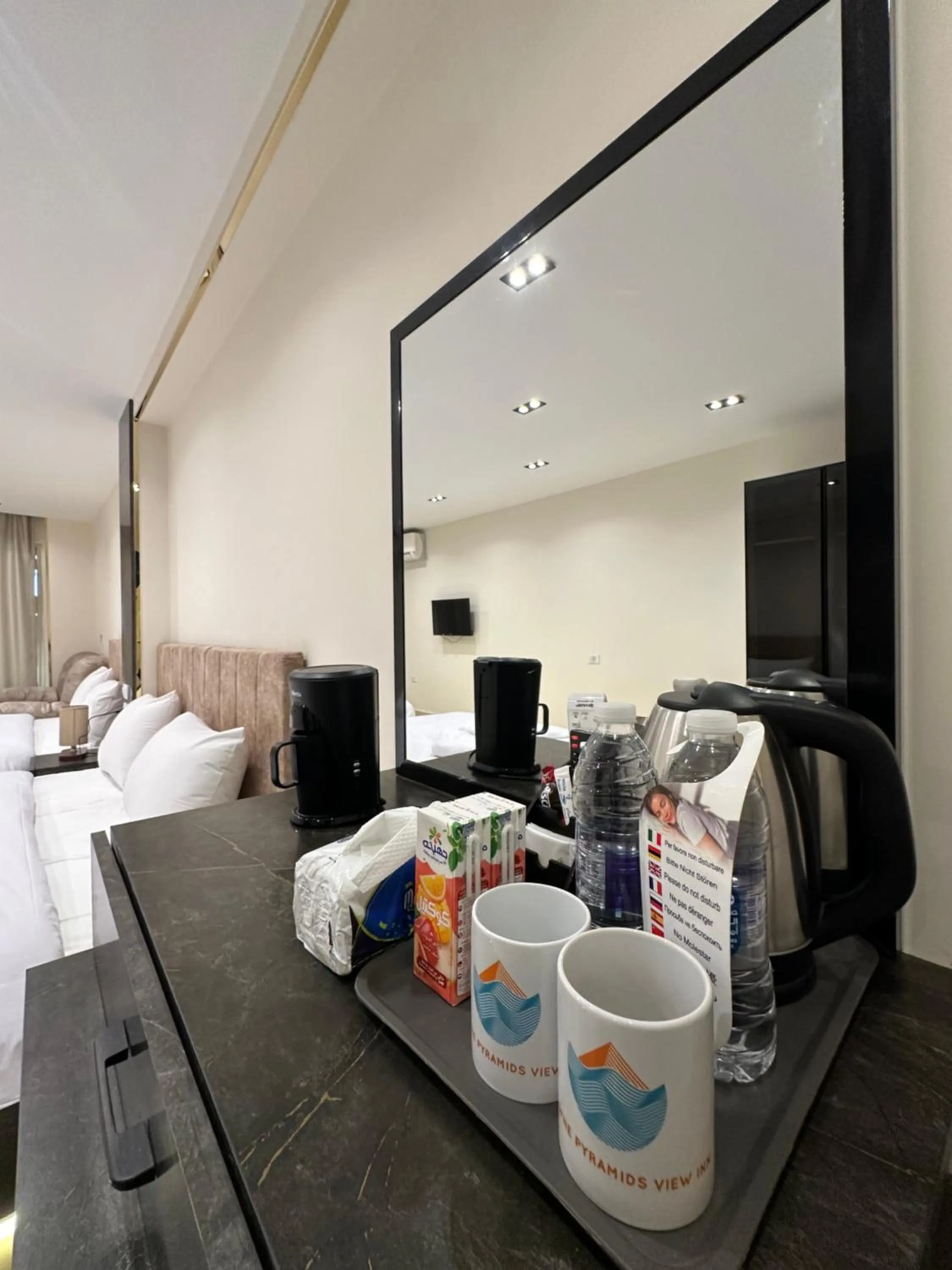 Bed in Crowne Pyramids View inn