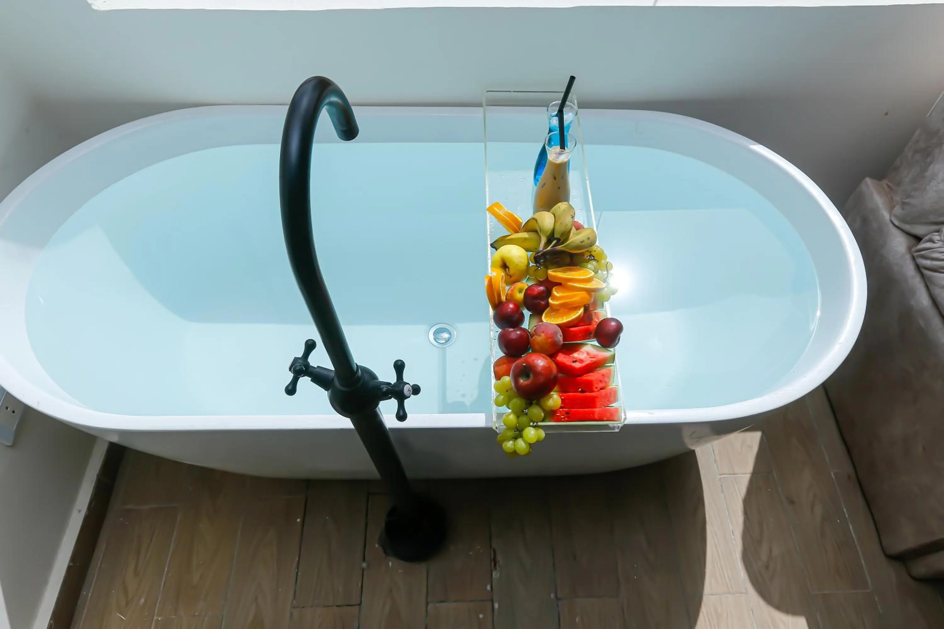 Hot Tub in Crowne Pyramids View inn