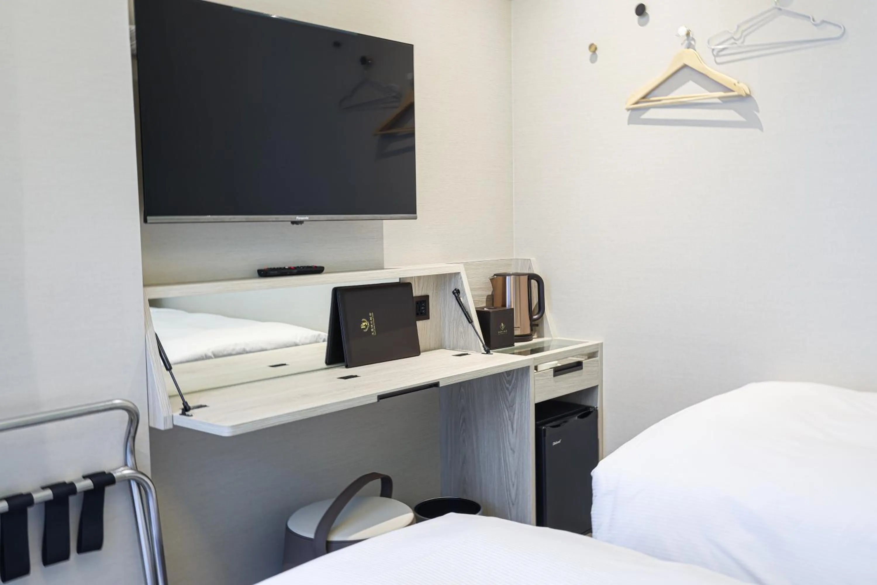 TV and multimedia, Bed in Royal Jade Boutique Hotel