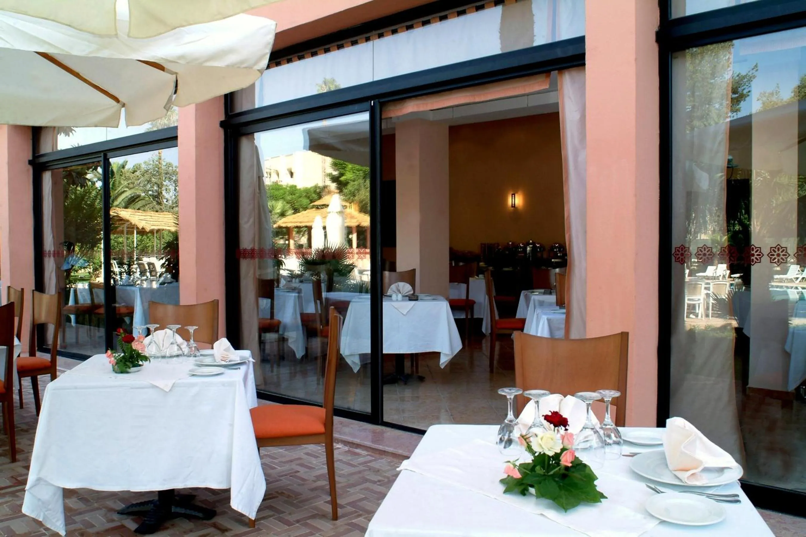 Restaurant/places to eat in Atlas Orient