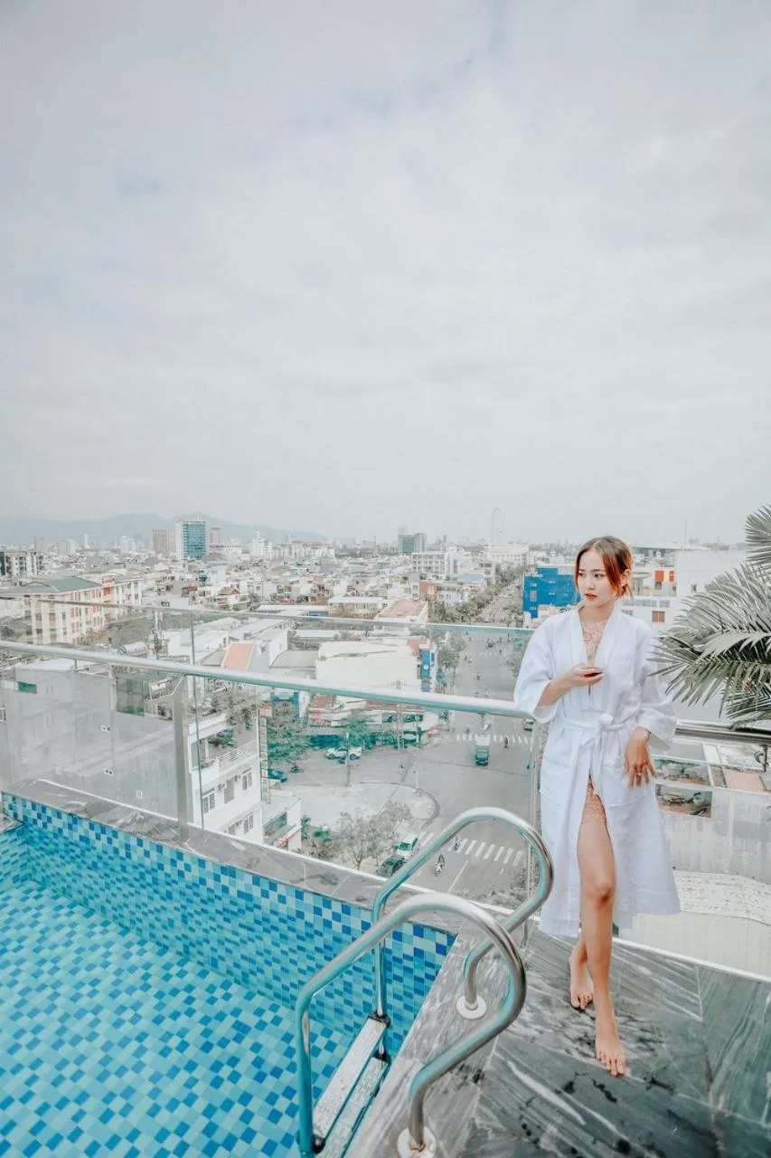 Swimming pool in Minh Quan Hotel - Da Nang Center By HOS