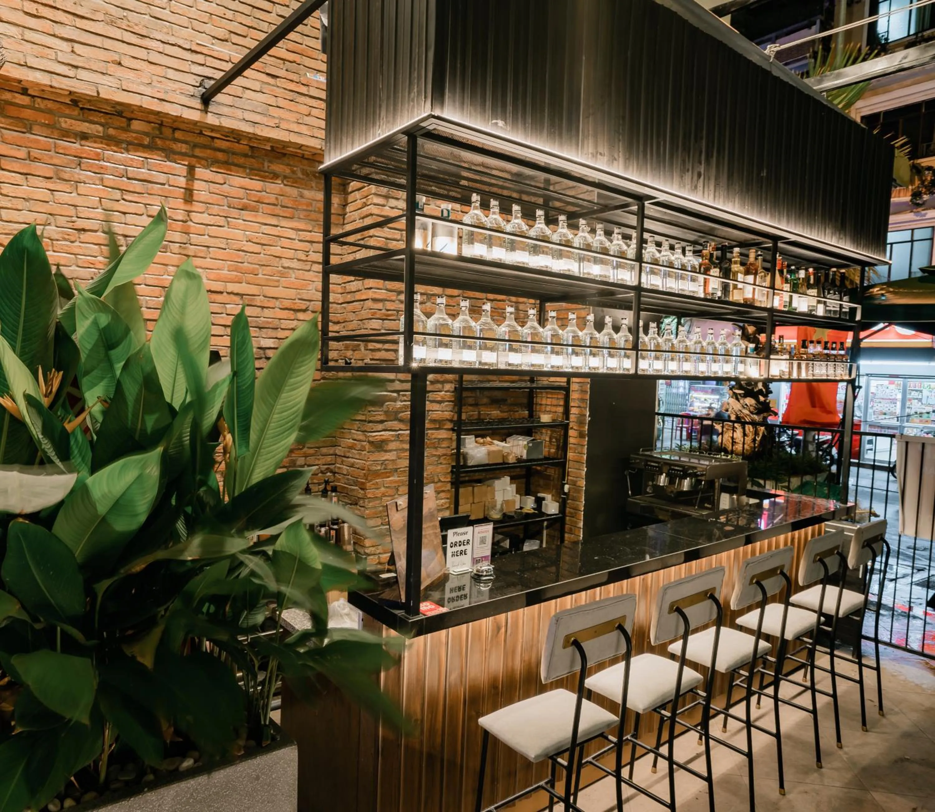 Lounge or bar in Mint Hotel Bui Vien Q1