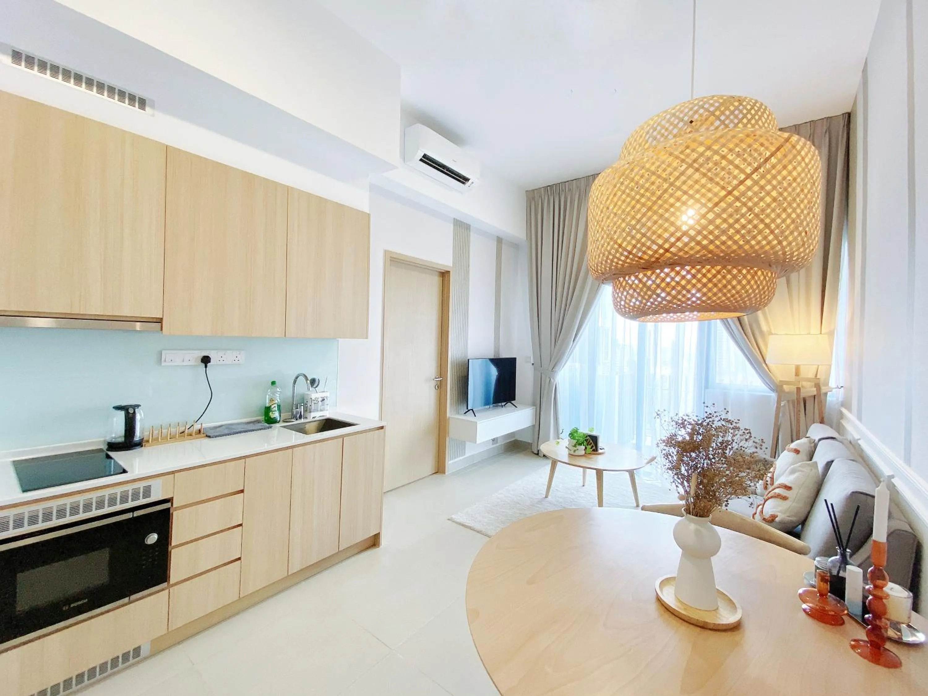 TV and multimedia in The Colony By Infinitum By Awesomestay