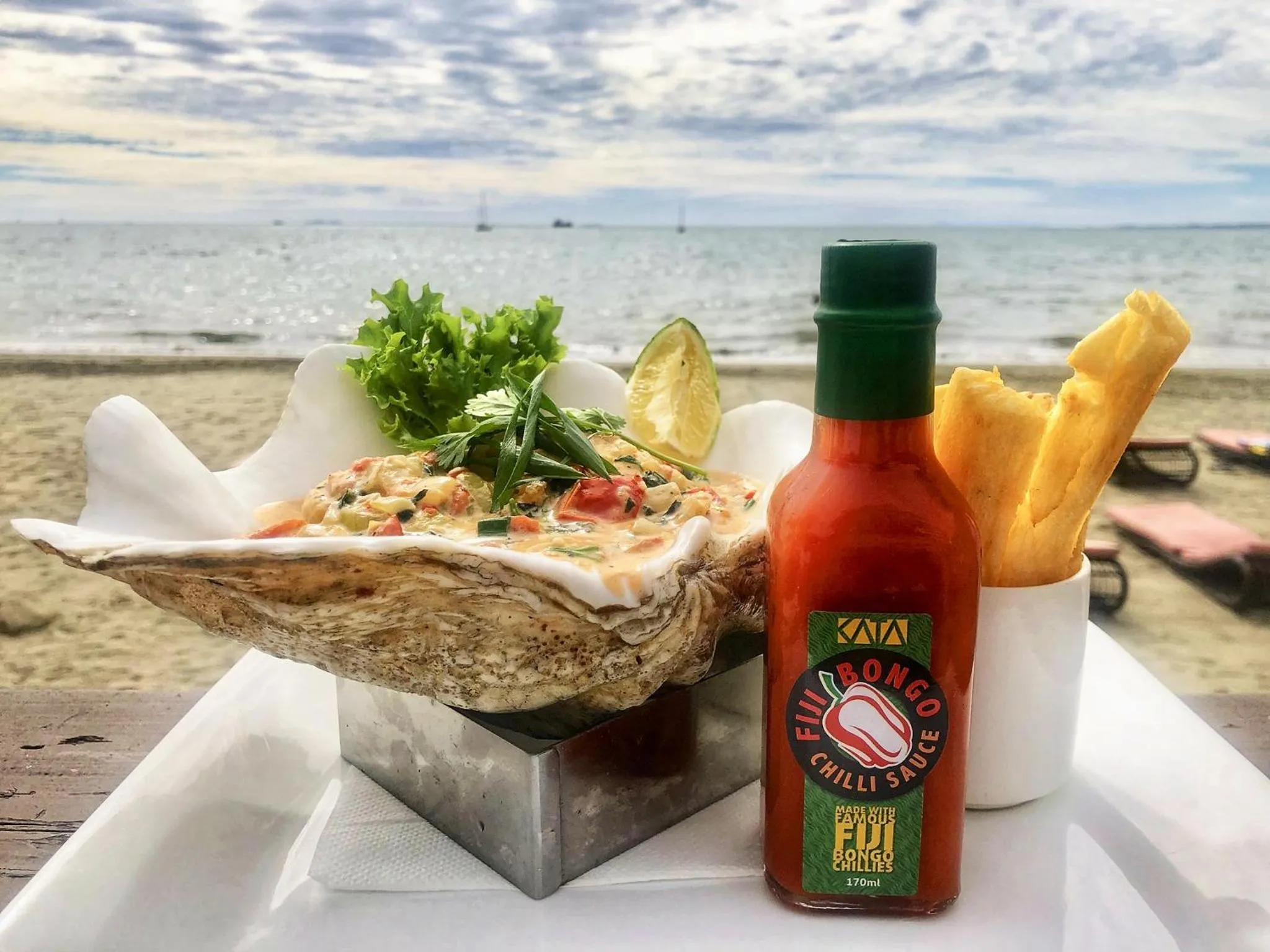 Lunch in Smugglers Cove Beach Resort & Hotel