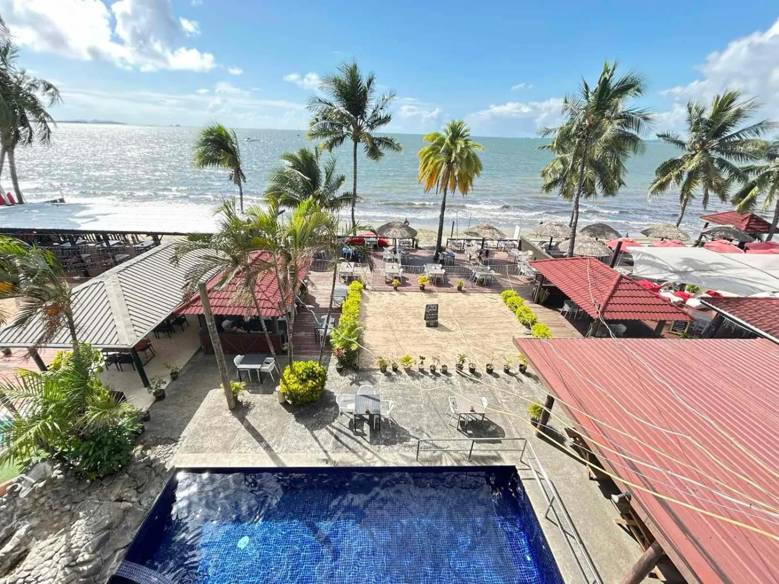 Balcony/Terrace in Smugglers Cove Beach Resort & Hotel