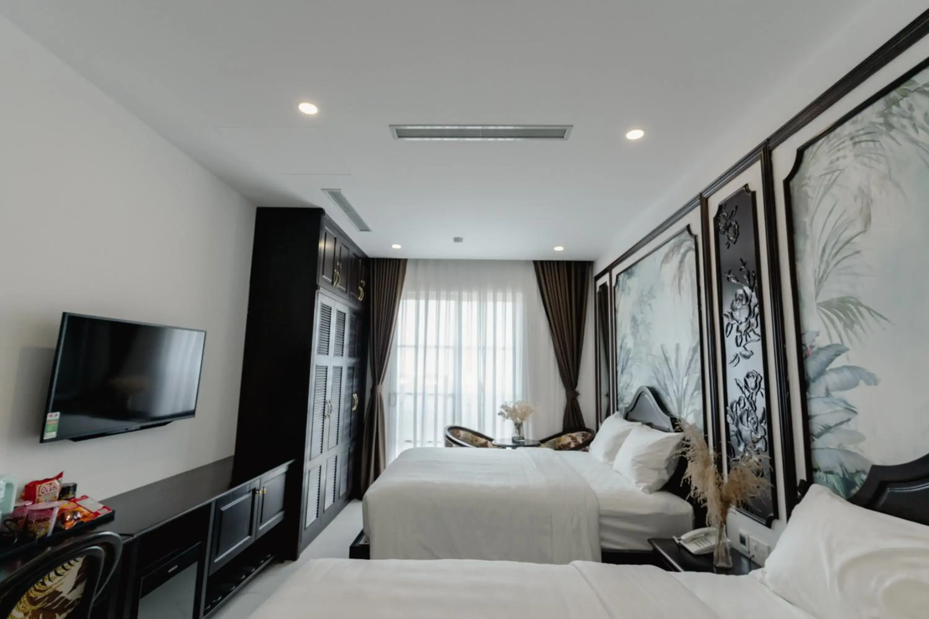 Triple Room with Sea View in Royal Hotel Phu Quoc Triple Room with Sea View in Royal Hotel Phu Quoc
