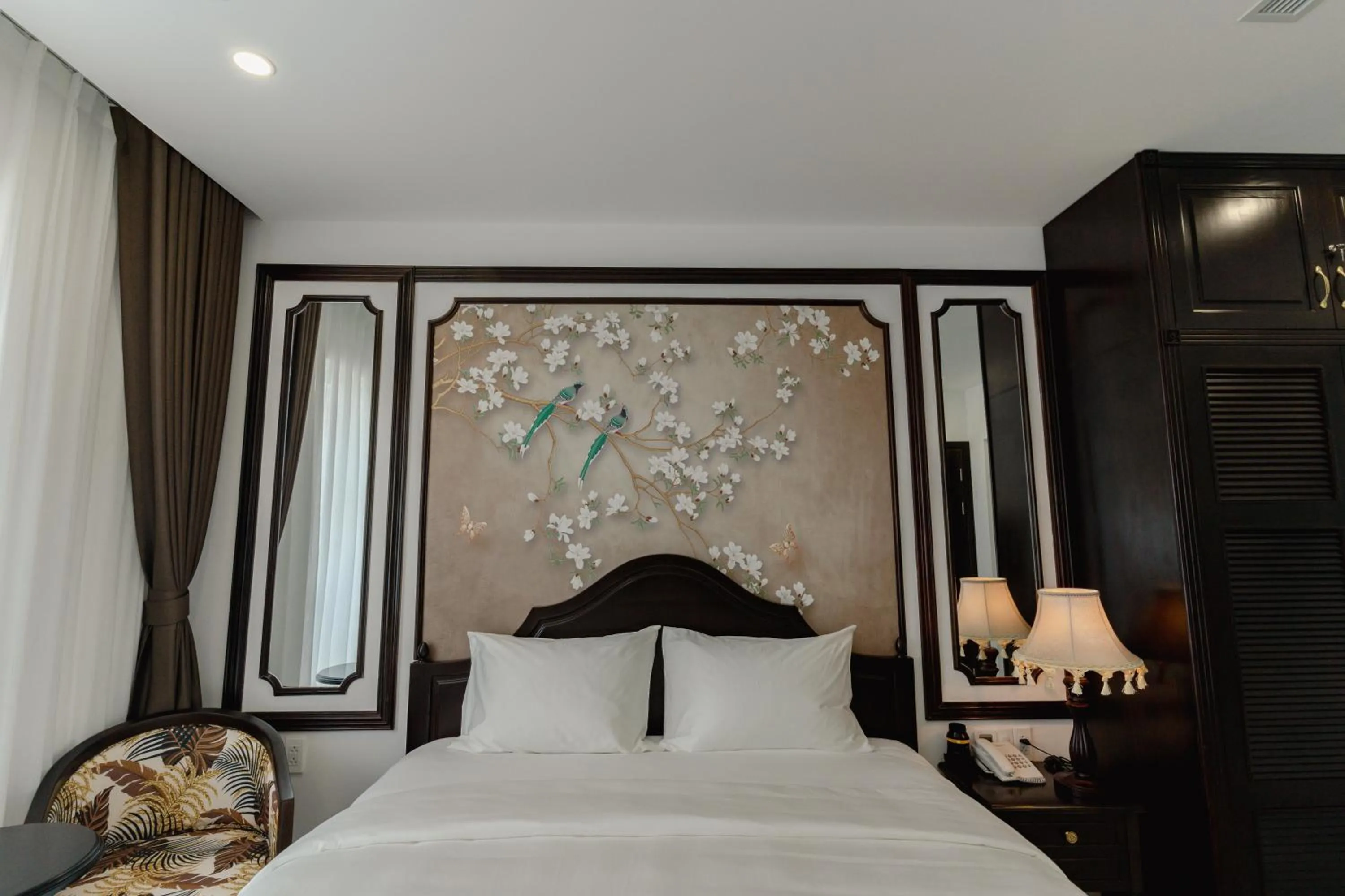 Property building, Bed in Khách sạn Royal Phú Quốc