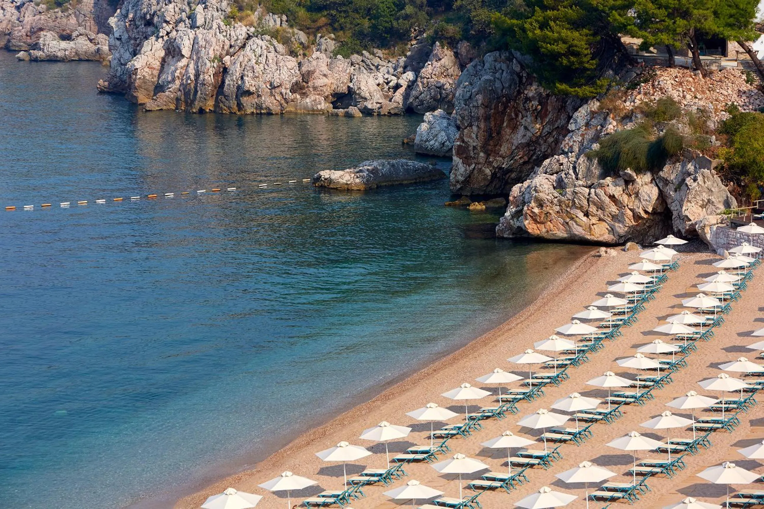 Beach in Maestral Resort & Casino