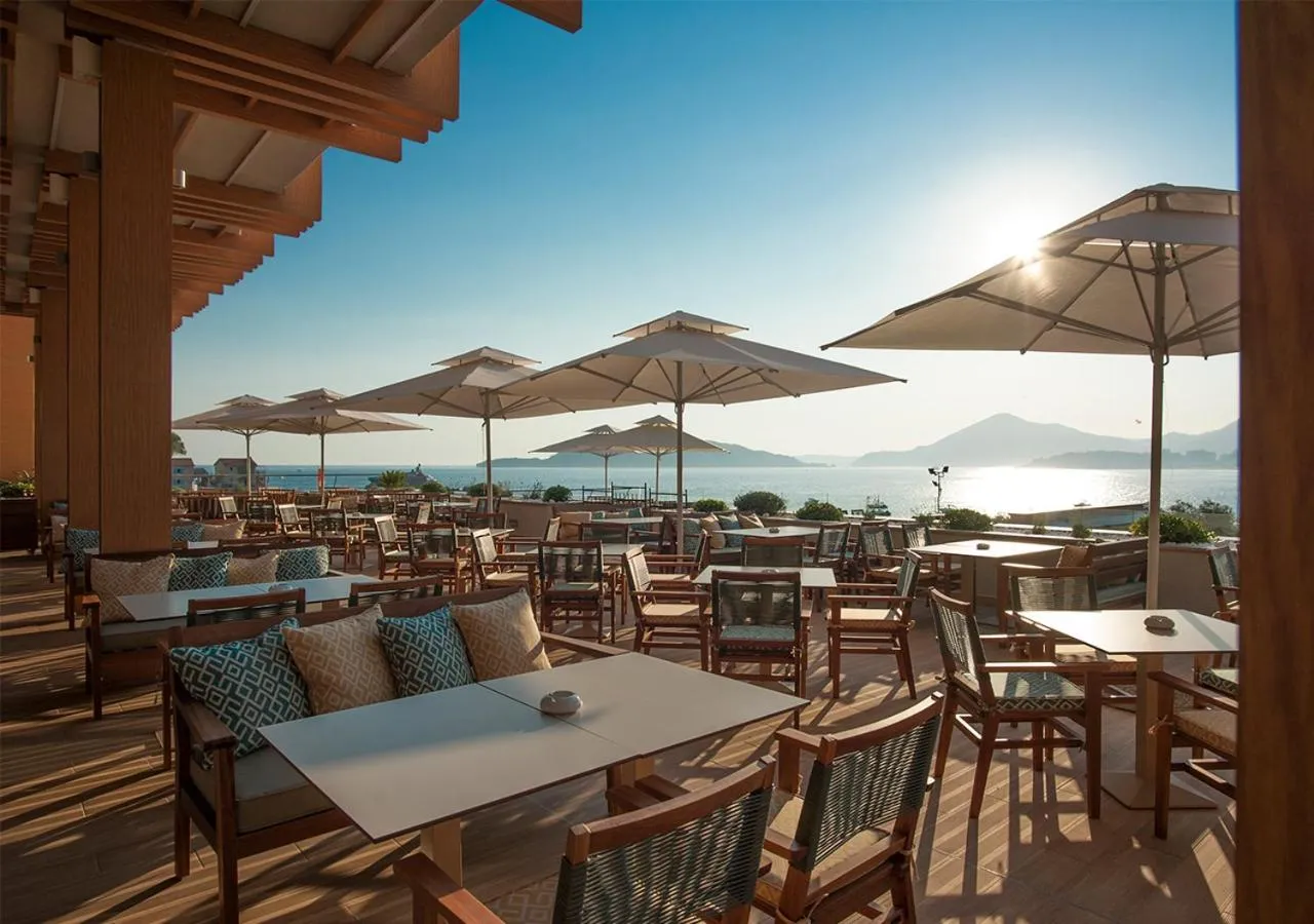 Balcony/Terrace in Maestral Resort & Casino