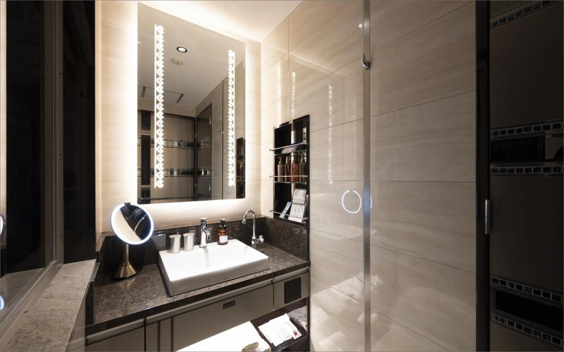 Bathroom in HOTEL KABUKI