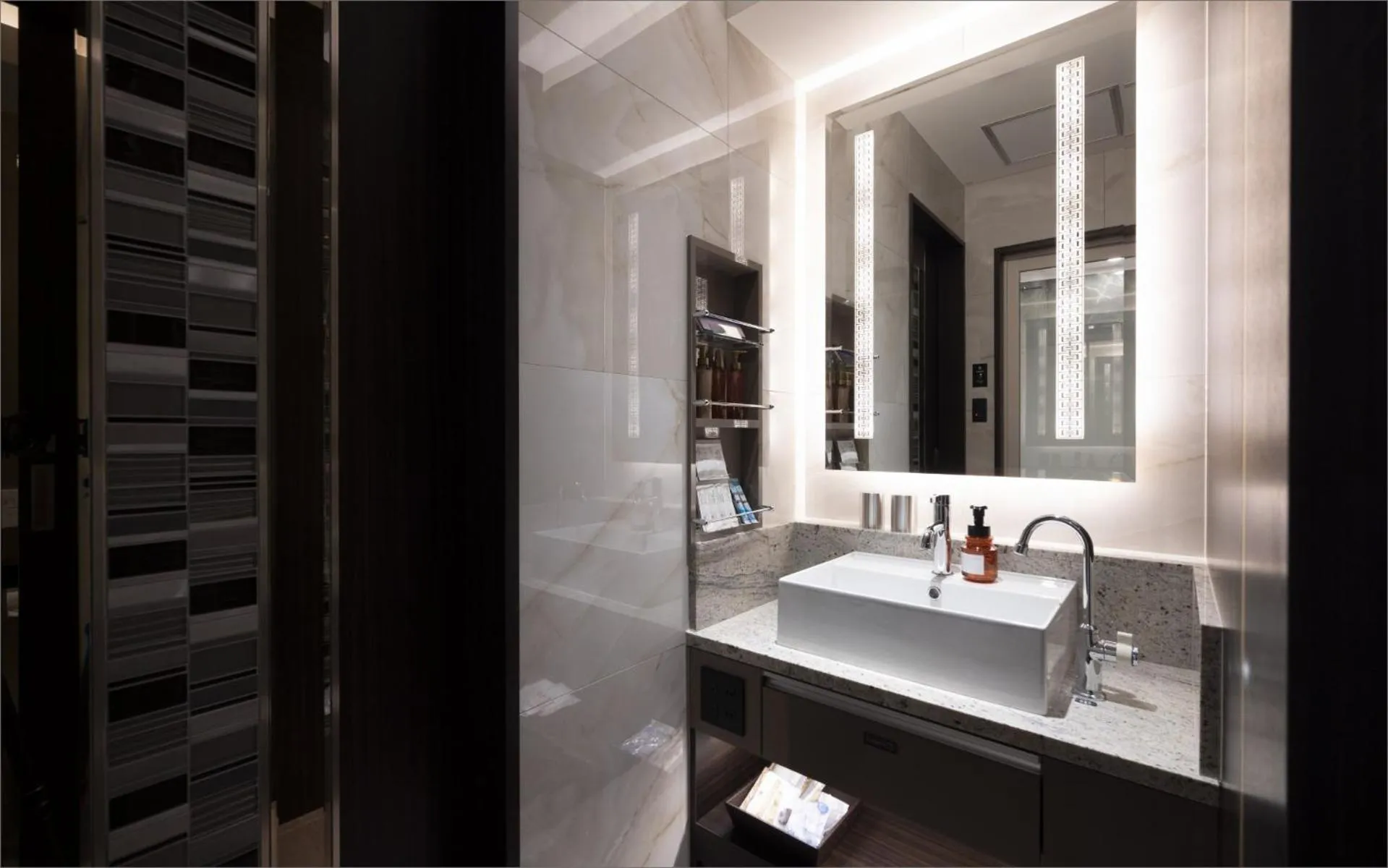 Bathroom in HOTEL KABUKI