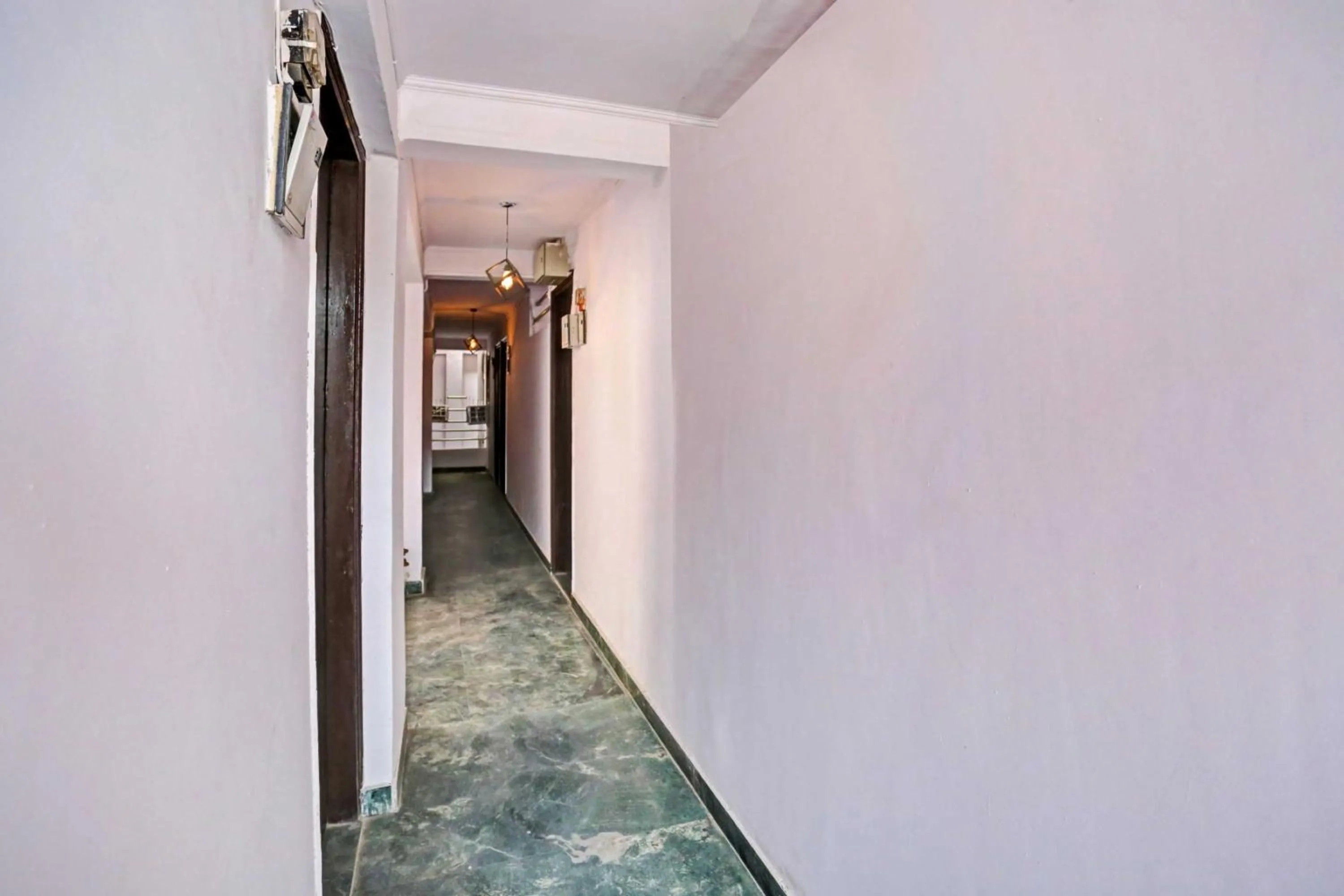 Lobby or reception in Hotel O Premium Rooms