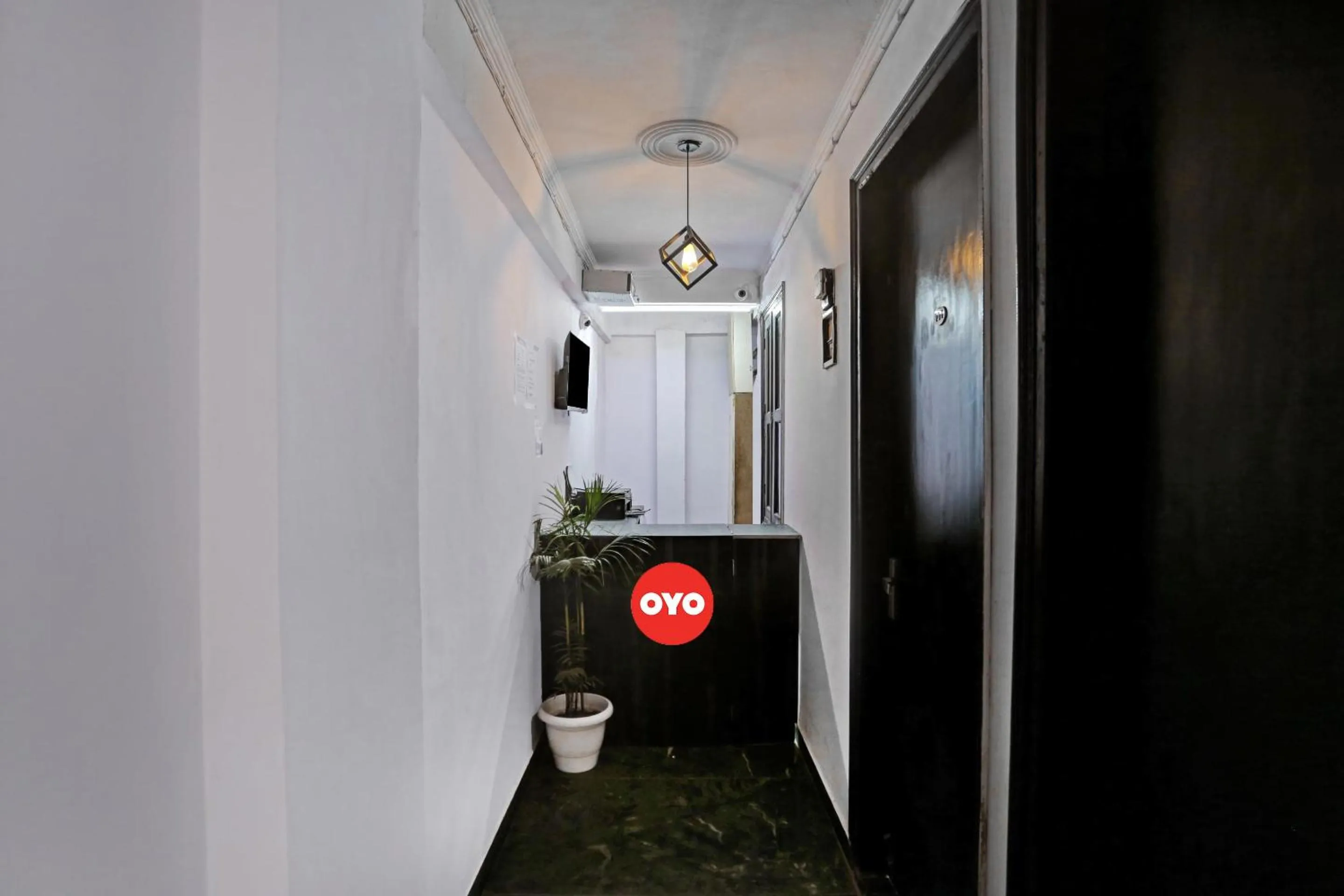 Lobby or reception in Hotel O Premium Rooms