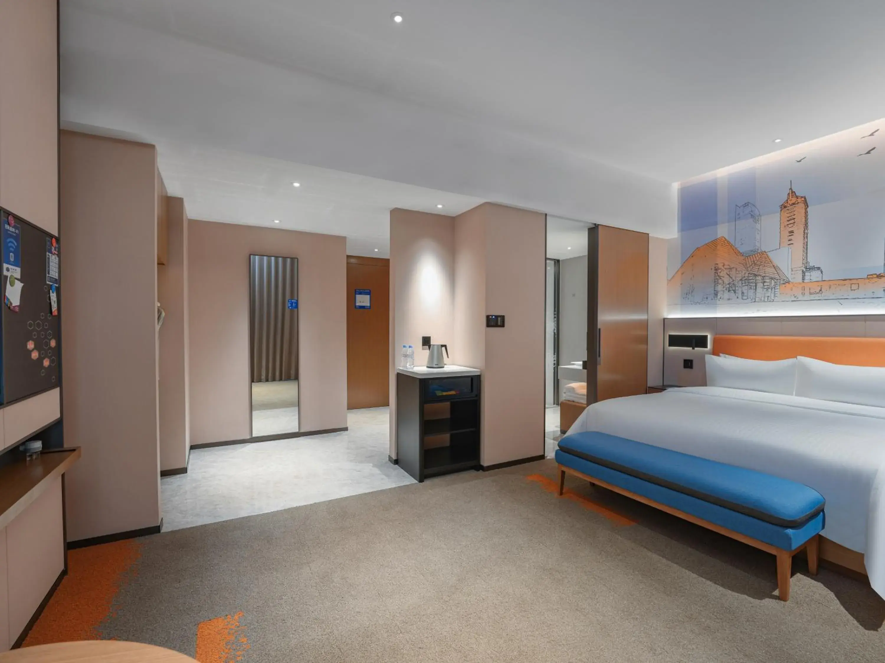 Deluxe King Room in Hampton by Hilton Shenzhen Yuanshan Deluxe King Room in Hampton by Hilton Shenzhen Yuanshan