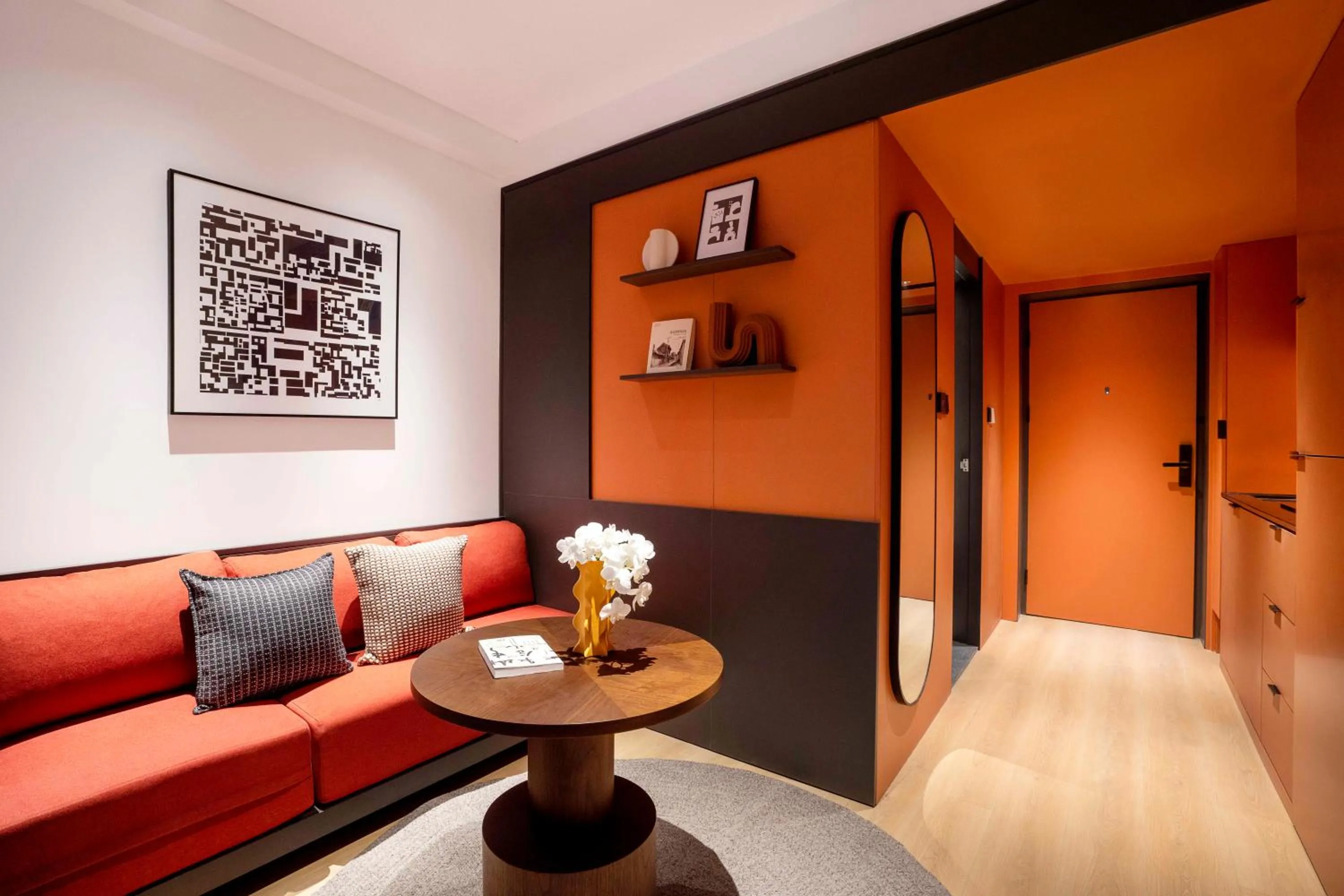 Living room in base-Beijing Wangfujing Serviced Apartment- in Hutong &Bike rental &Close to Forbidden City, Tian'anmen Square &Subway nearby &Free coffee &Washing machine,Kitchen &Restaurant discount &English speaking &High speed free WiFi