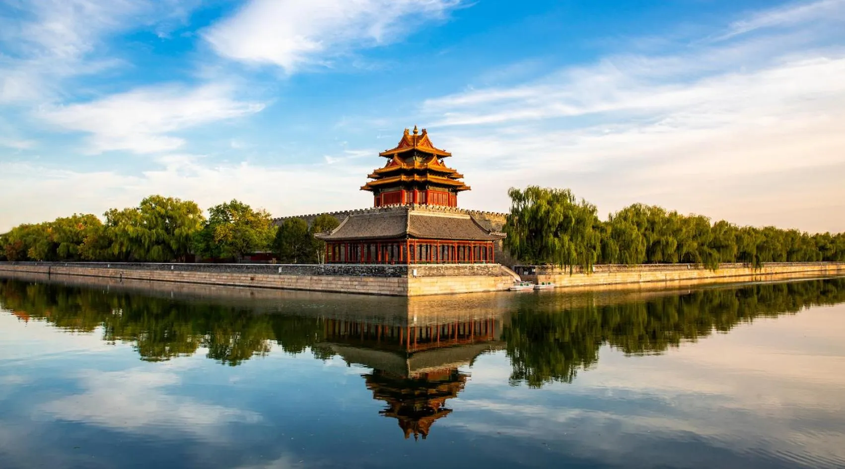 base-Beijing Wangfujing Serviced Apartment- in Hutong &Bike rental &Close to Forbidden City, Tian'anmen Square &Subway nearby &Free coffee &Washing machine,Kitchen &Restaurant discount &English speaking &High speed free WiFi