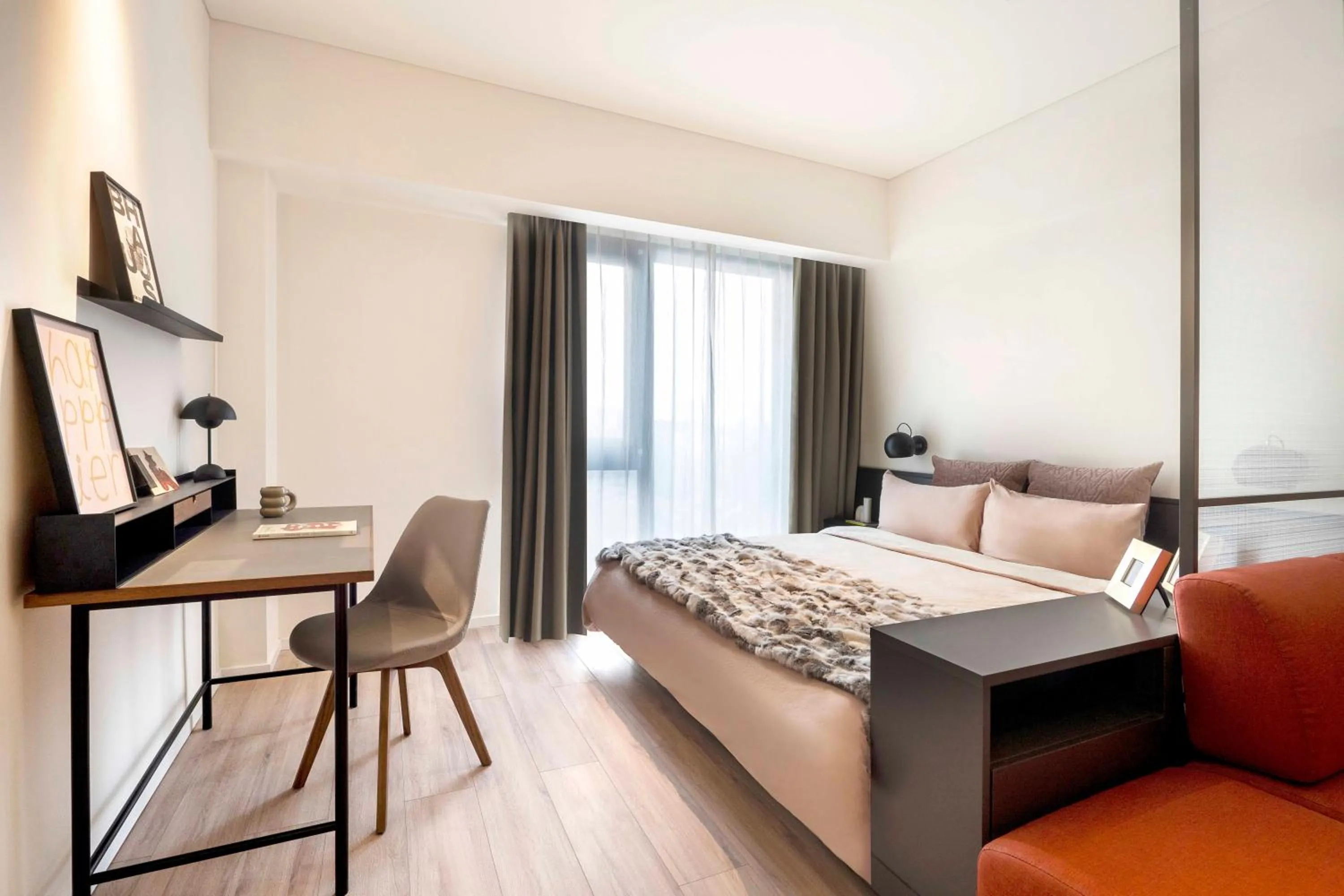 Bed in base-Beijing Wangfujing Serviced Apartment- in Hutong &Bike rental &Close to Forbidden City, Tian'anmen Square &Subway nearby &Free coffee &Washing machine,Kitchen &Restaurant discount &English speaking &High speed free WiFi
