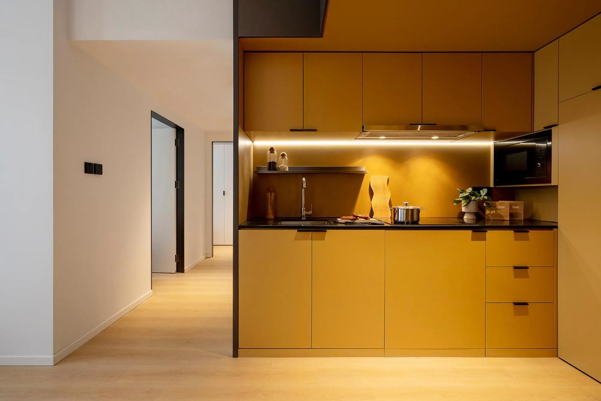 Kitchen or kitchenette in base-Beijing Wangfujing Serviced Apartment- in Hutong &Bike rental &Close to Forbidden City, Tian'anmen Square &Subway nearby &Free coffee &Washing machine,Kitchen &Restaurant discount &English speaking &High speed free WiFi