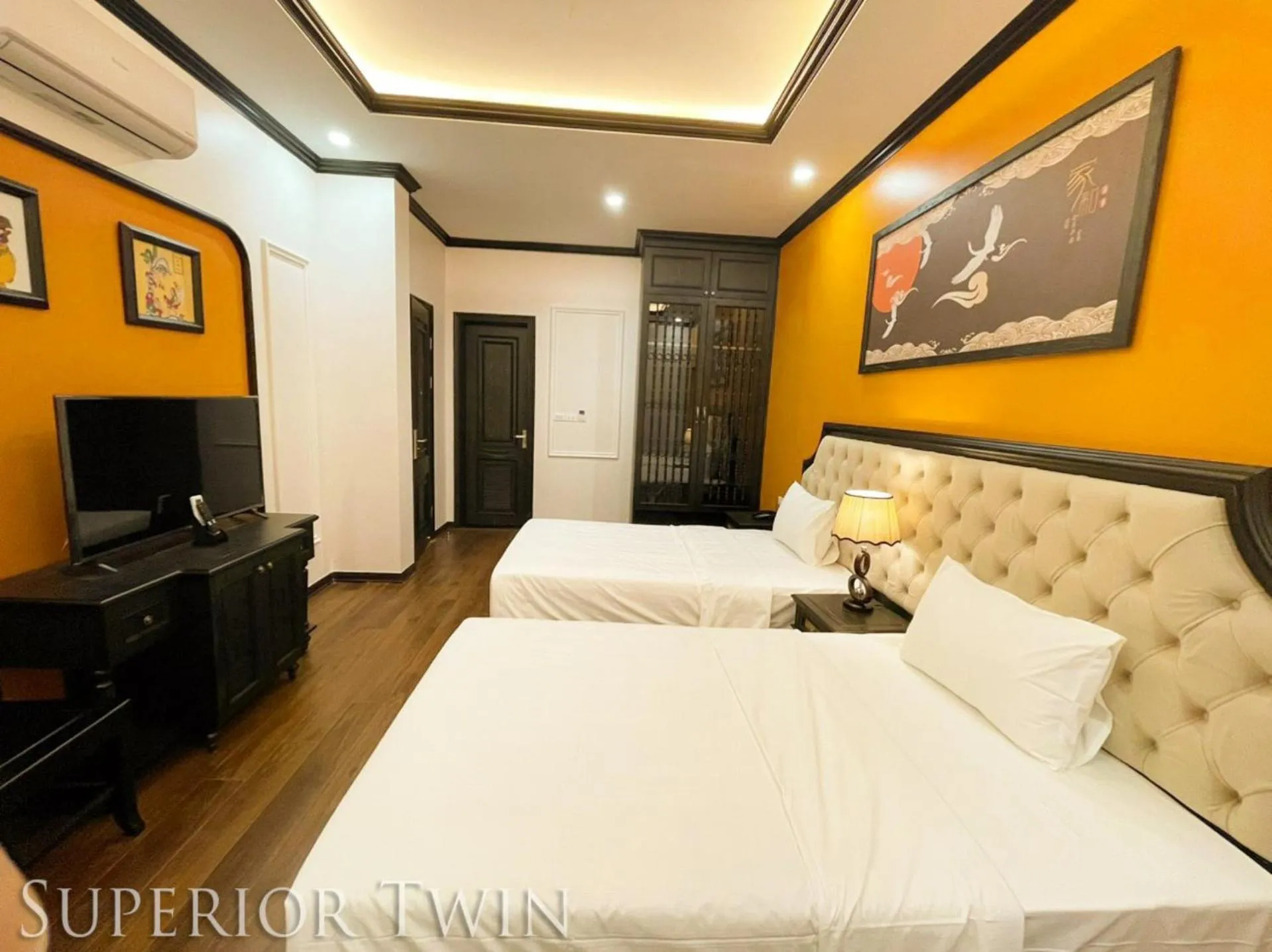 TV and multimedia, Bed in Moma Paris Hotel Ninh Bình